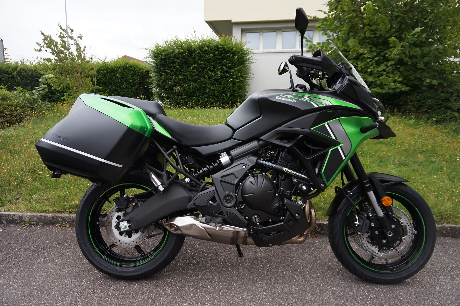 KAWASAKI Versys 650 ABS Tourer (35kW)-image-2