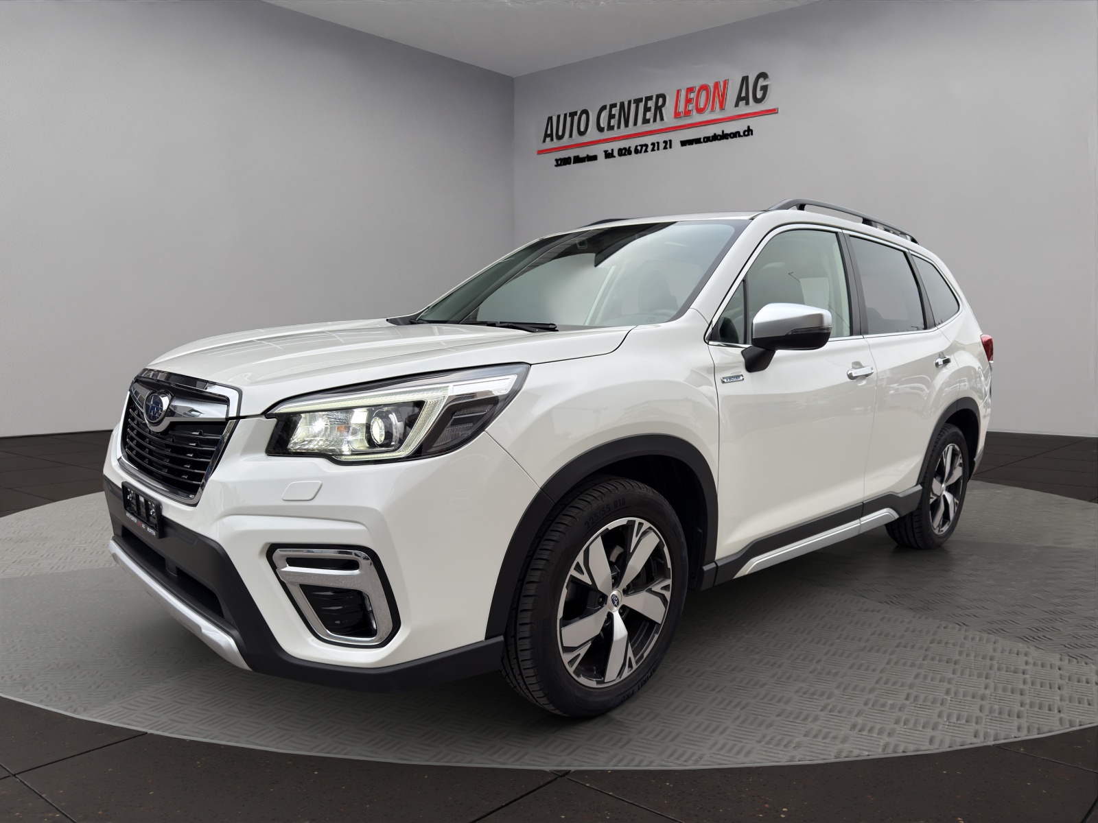 SUBARU Forester 2.0i e-Boxer Advantage Lineartronic-image-2
