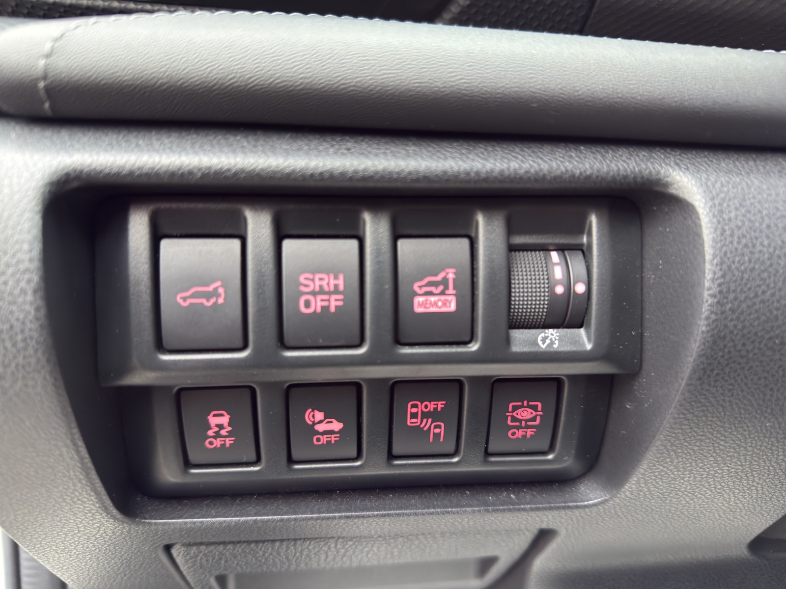 SUBARU Forester 2.0i e-Boxer Advantage Lineartronic-image-11