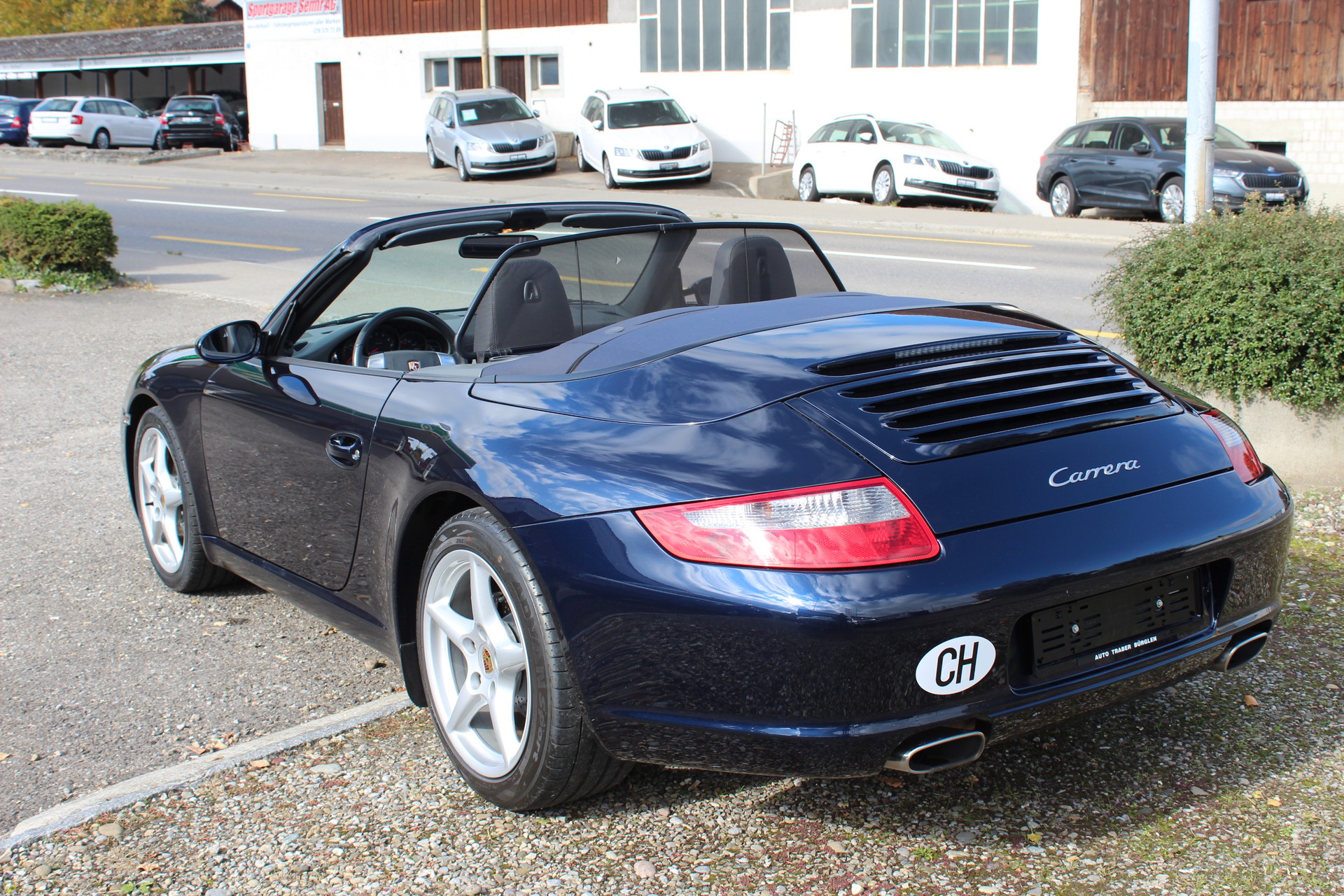 PORSCHE 911 Cabrio Carrera-image-2
