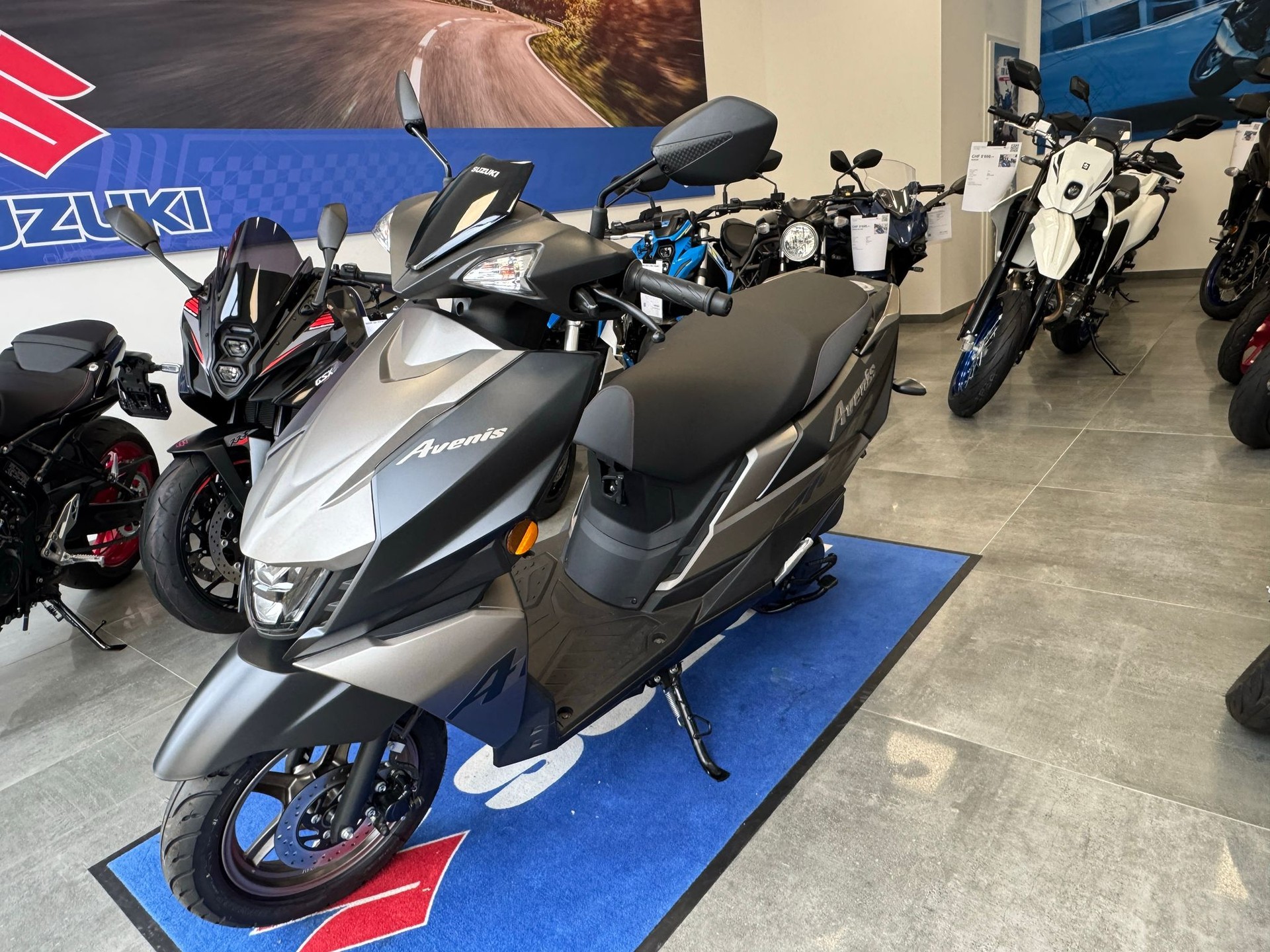 SUZUKI AVENIS 125-image-5