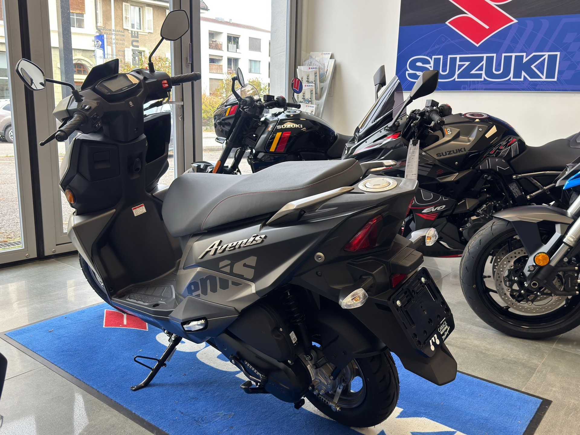 SUZUKI AVENIS 125-image-3