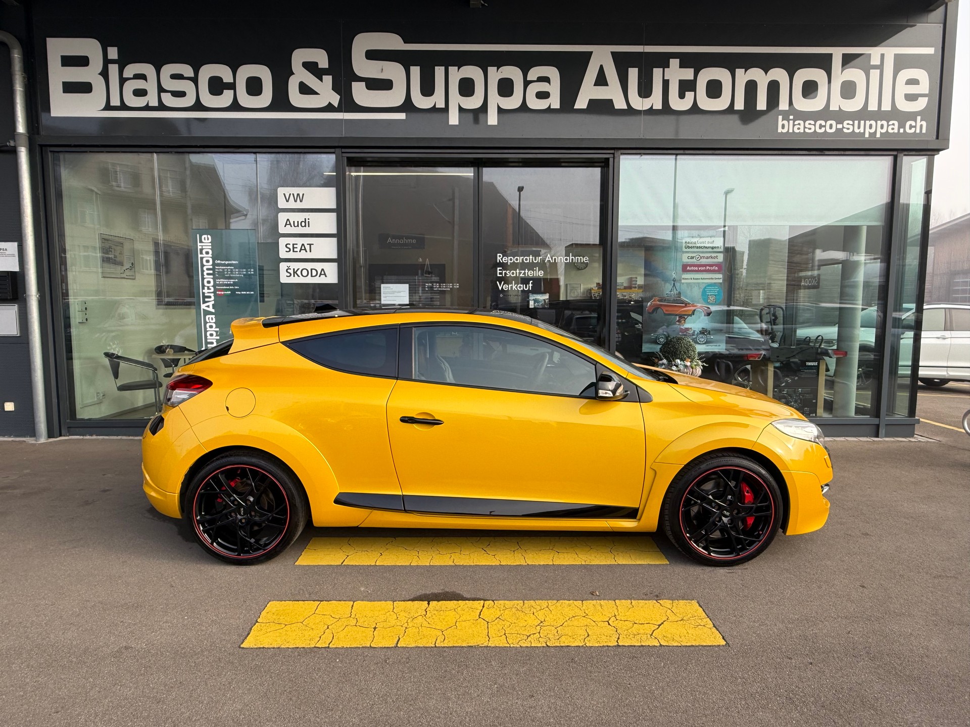 RENAULT Mégane Coupé 2.0 16V Turbo Trophy RS-image-4