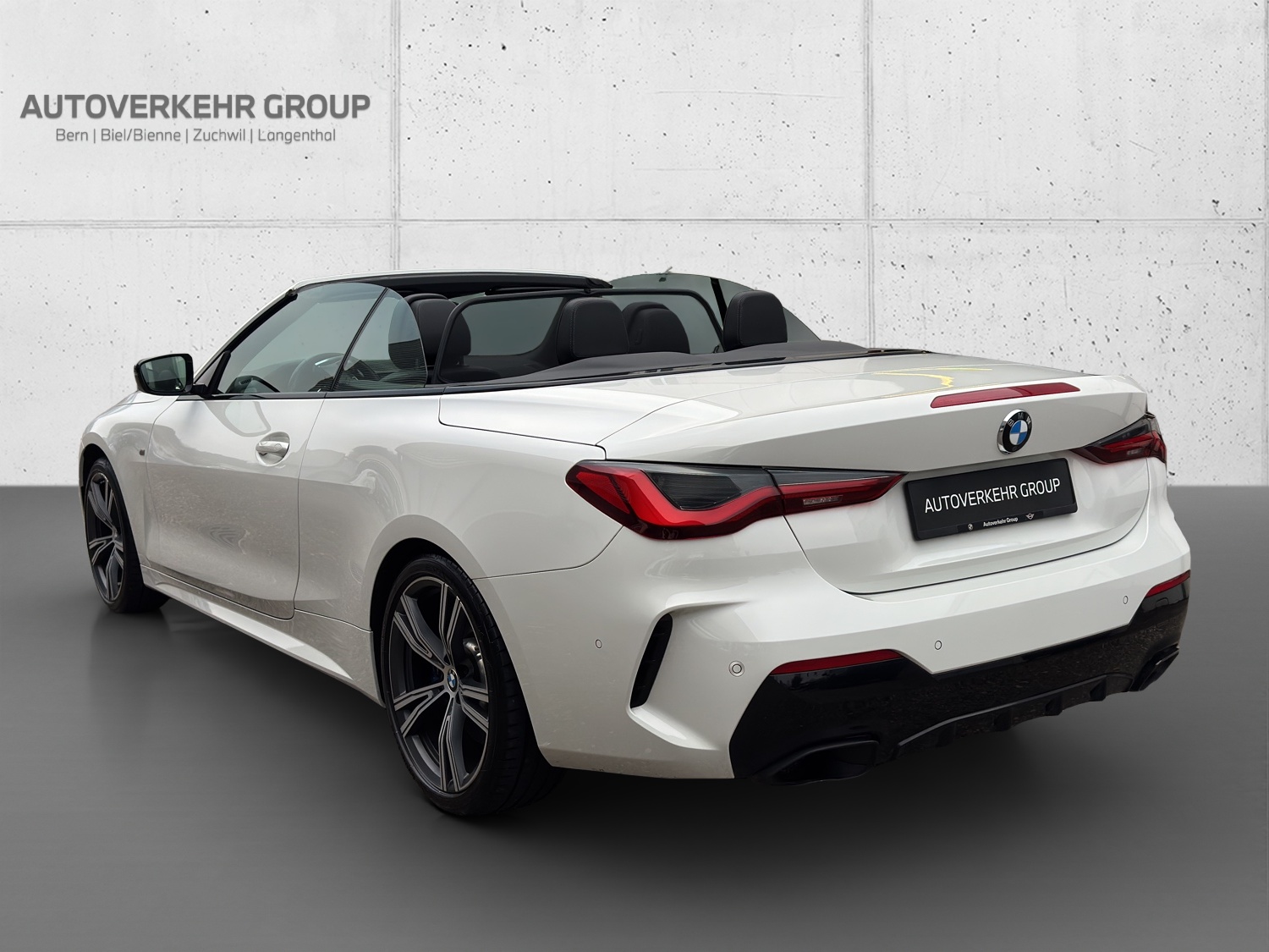 BMW M440i xDrive 48V Cabrio-showroom-element-2
