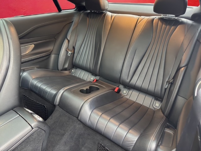 MERCEDES-BENZ E 200 Coupé AMG Line 4 Matic 9G-Tronic-image-24