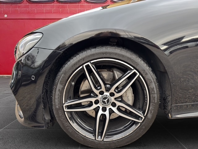 MERCEDES-BENZ E 200 Coupé AMG Line 4 Matic 9G-Tronic-image-28