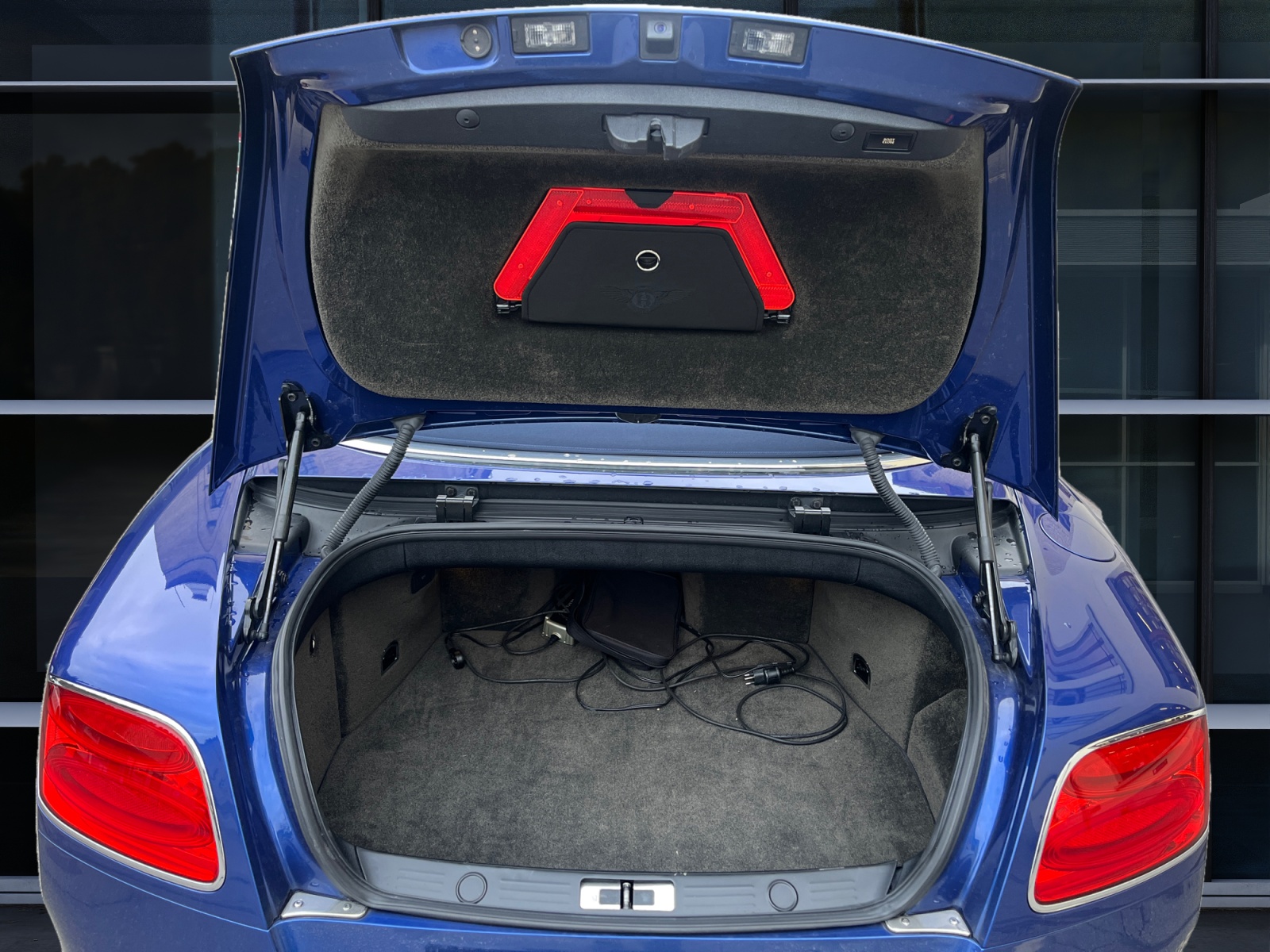 BENTLEY Continental GTC Speed 6.0 W12-image-13