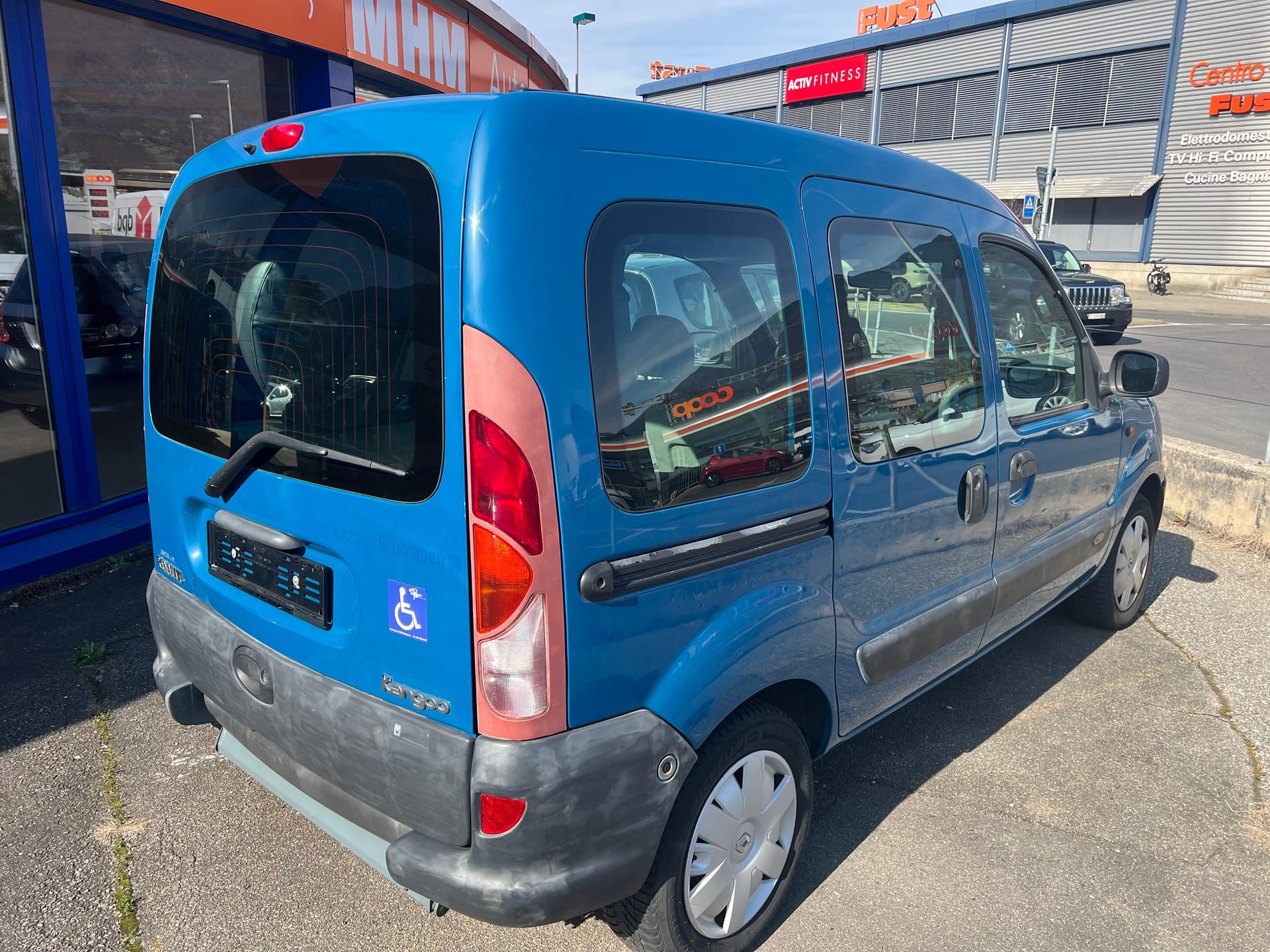 RENAULT Kangoo 1.4 Authentique-image-1