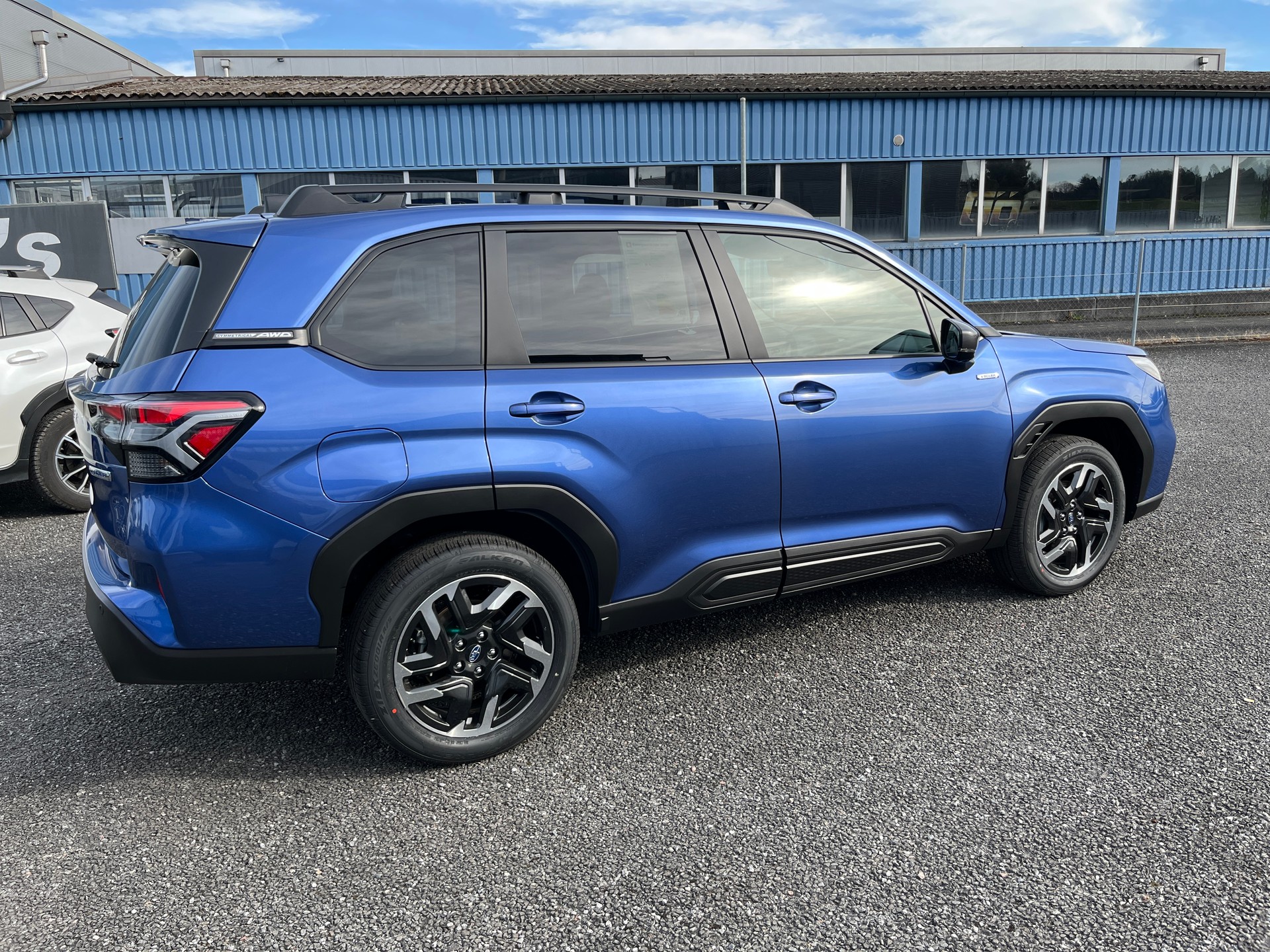 SUBARU Forester 2.0i e-Boxer Swiss Plus Lineartronic-showroom-element-2