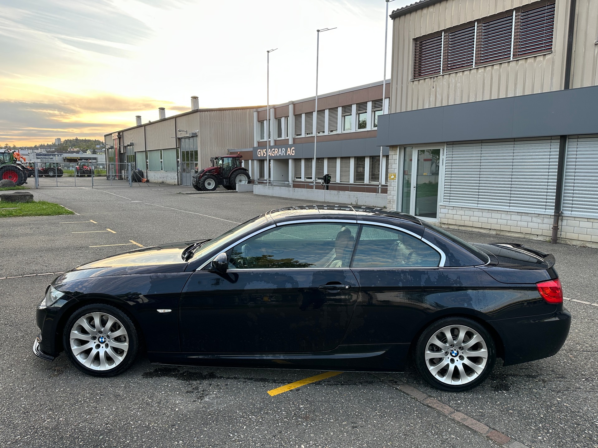 BMW 335i Cabriolet DSG-image-3