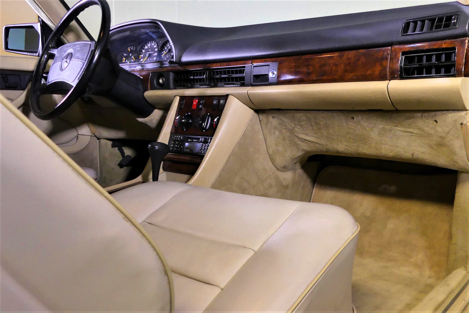 MERCEDES-BENZ 420 SEC Automatic-image-10