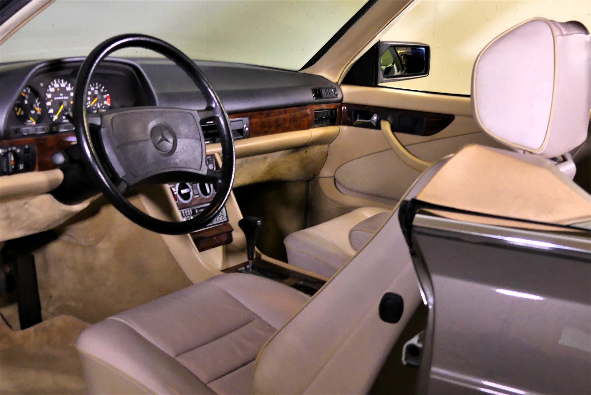 MERCEDES-BENZ 420 SEC Automatic-image-12