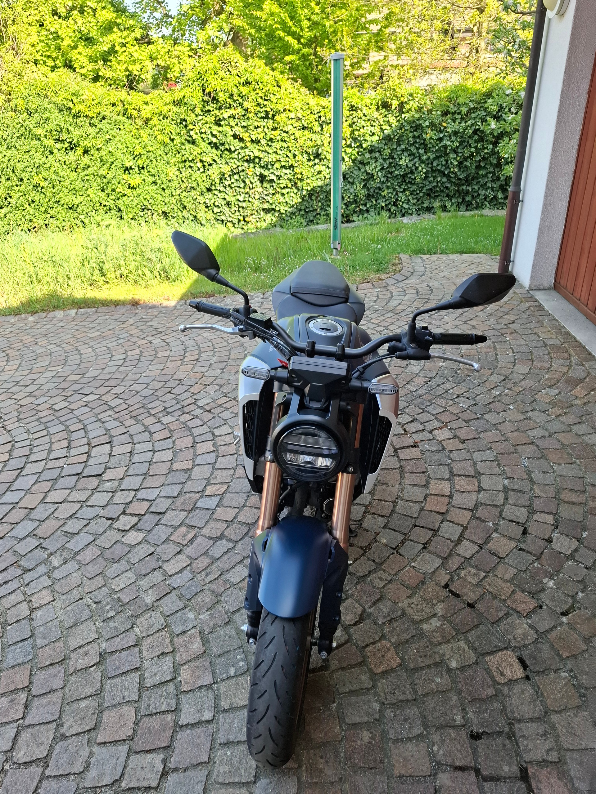 HONDA CB 125 R-image-2