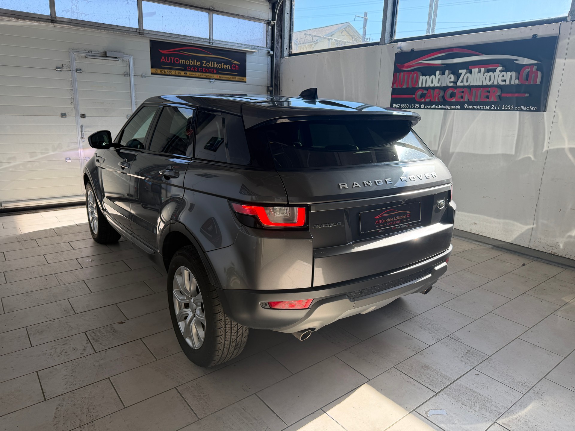 LAND ROVER Range Rover Evoque 2.0 TD4 SE Advantage AT9-image-7
