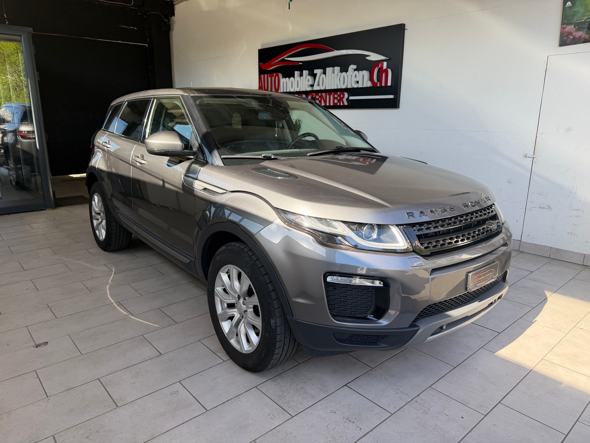 LAND ROVER Range Rover Evoque 2.0 TD4 SE Advantage AT9