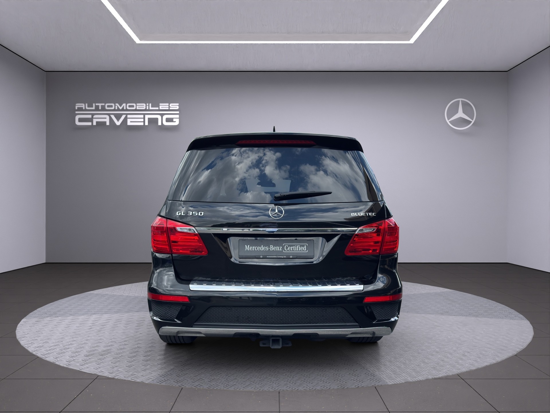 MERCEDES-BENZ GL 350 BlueTEC 4Matic 7G-TRONIC-showroom-element-3