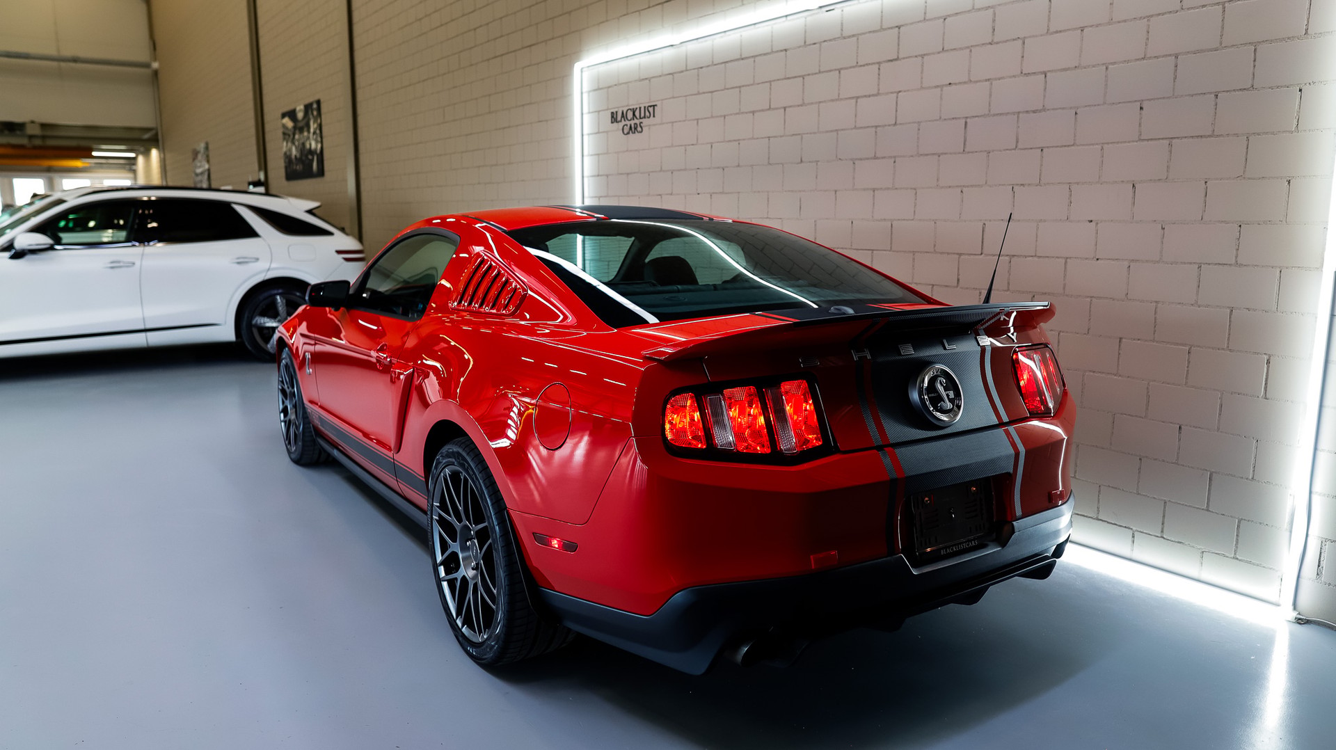 FORD Shelby GT 500 SVT-image-4