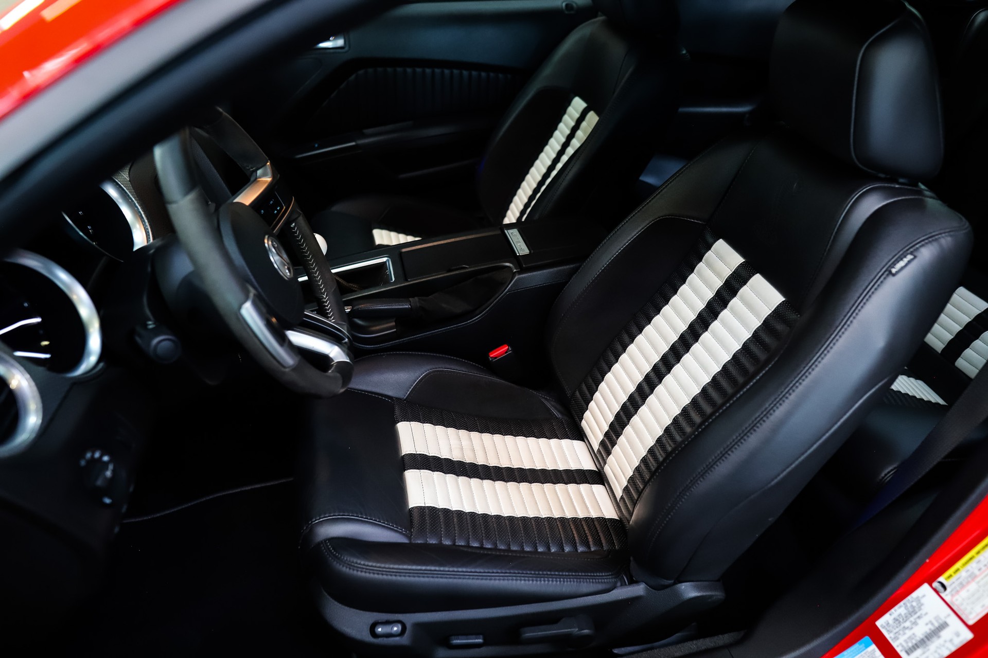 FORD Shelby GT 500 SVT-image-11