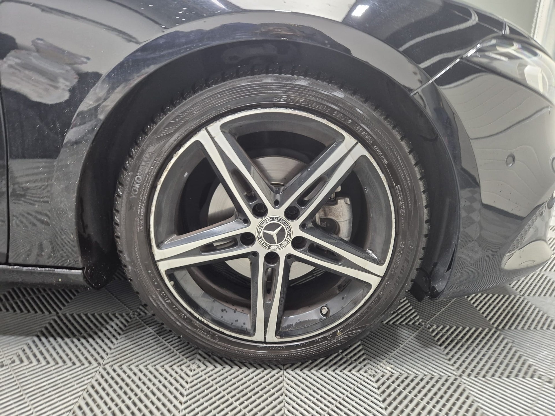 MERCEDES-BENZ A 180 Style 7G-DCT-image-28