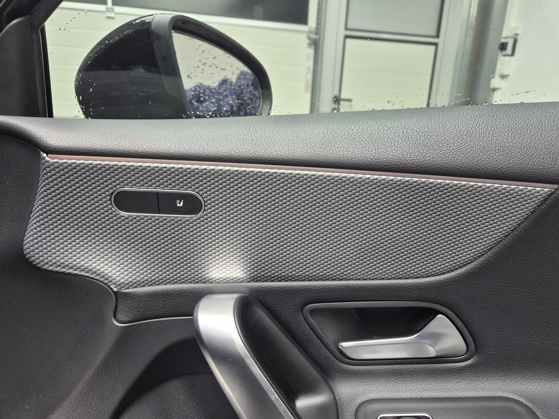 MERCEDES-BENZ A 180 Style 7G-DCT-image-12
