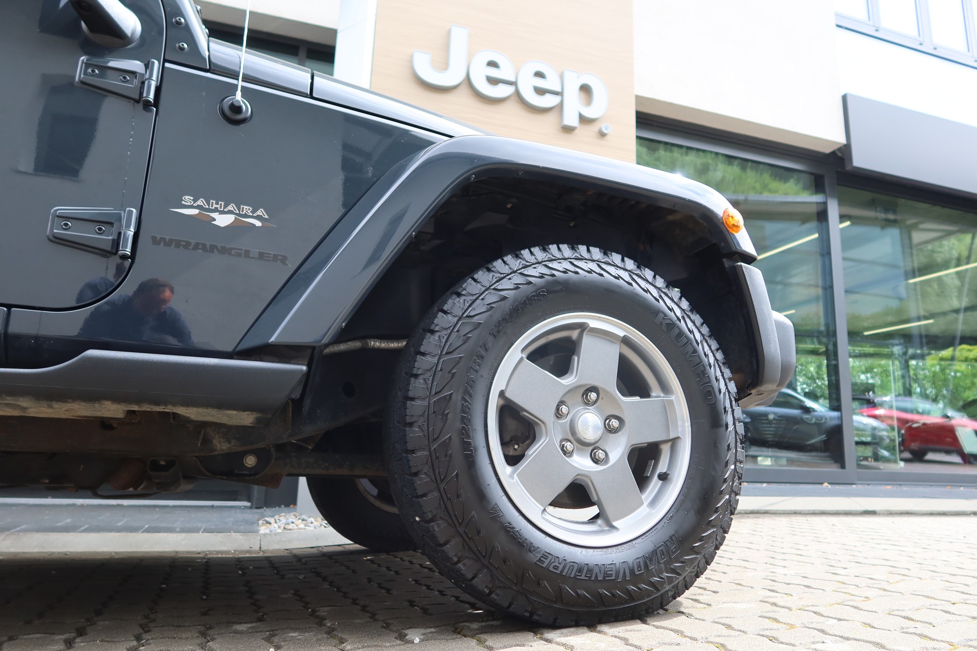 JEEP Wrangler 2.8CRD Sahara-image-7