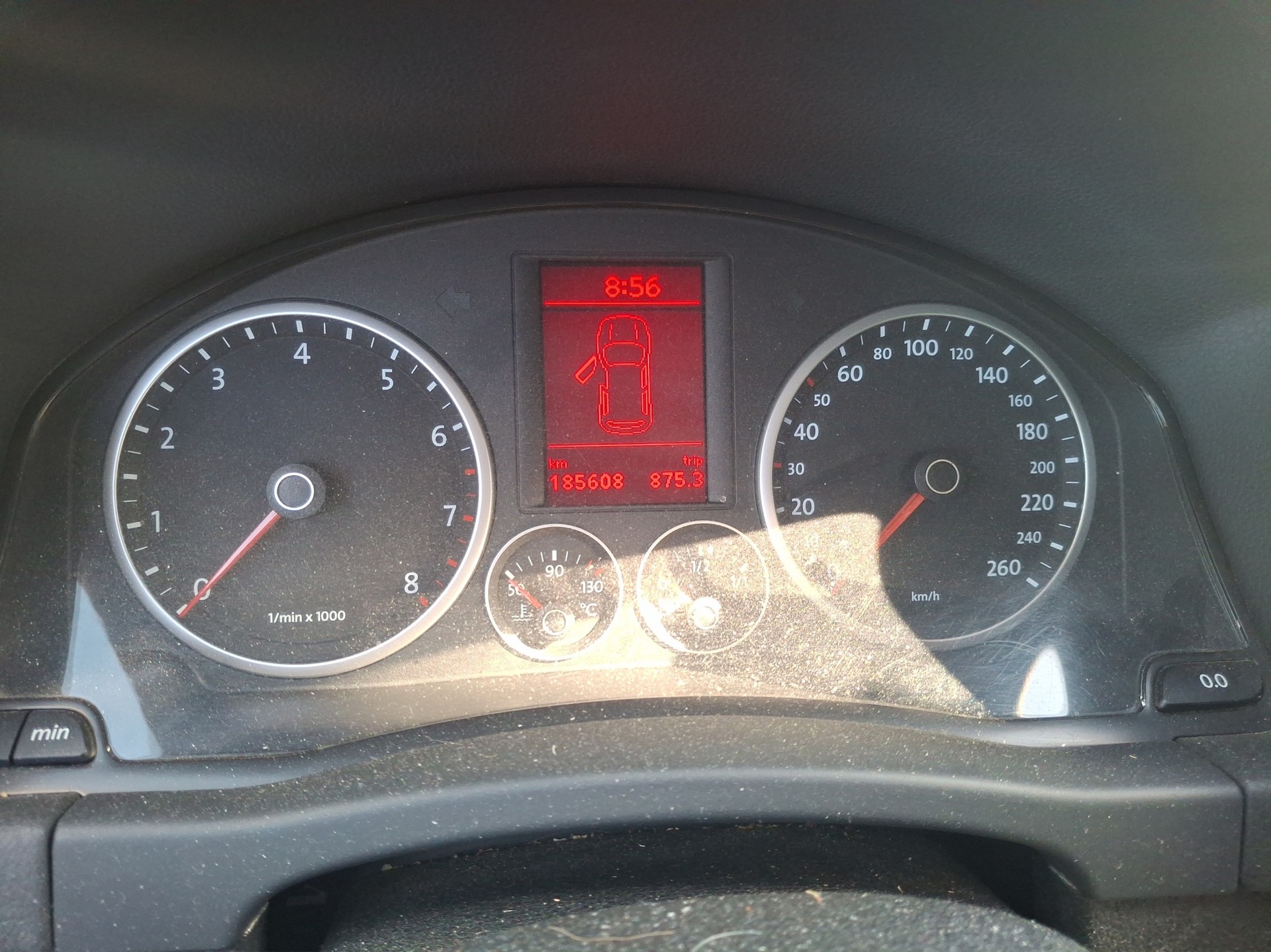 VW Tiguan 1.4 TSI Sport&Style-image-8