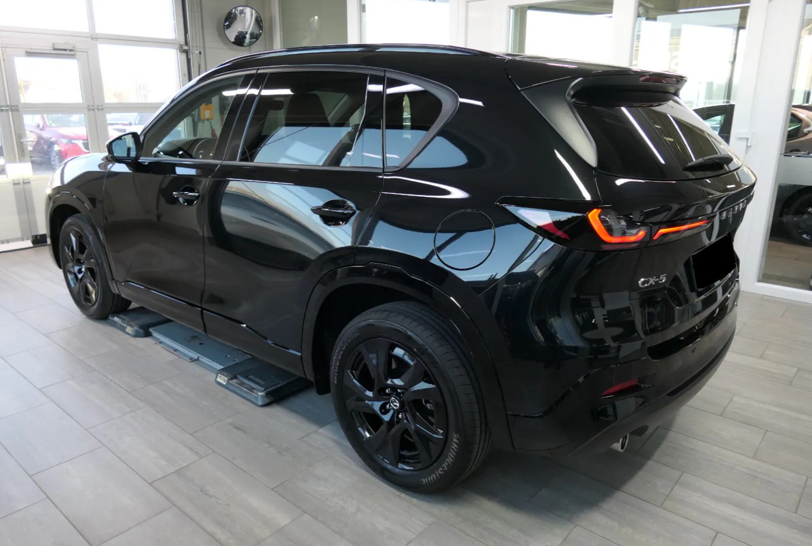 MAZDA CX-80 e-Skyactiv D254 MHEV AWD Homura-showroom-element-1
