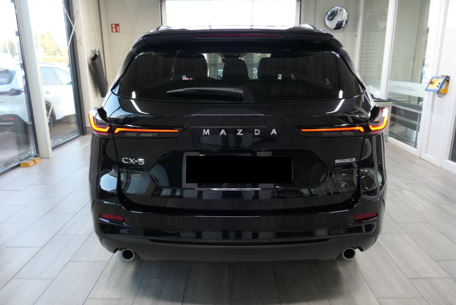 MAZDA CX-80 e-Skyactiv D254 MHEV AWD Homura-showroom-element-2