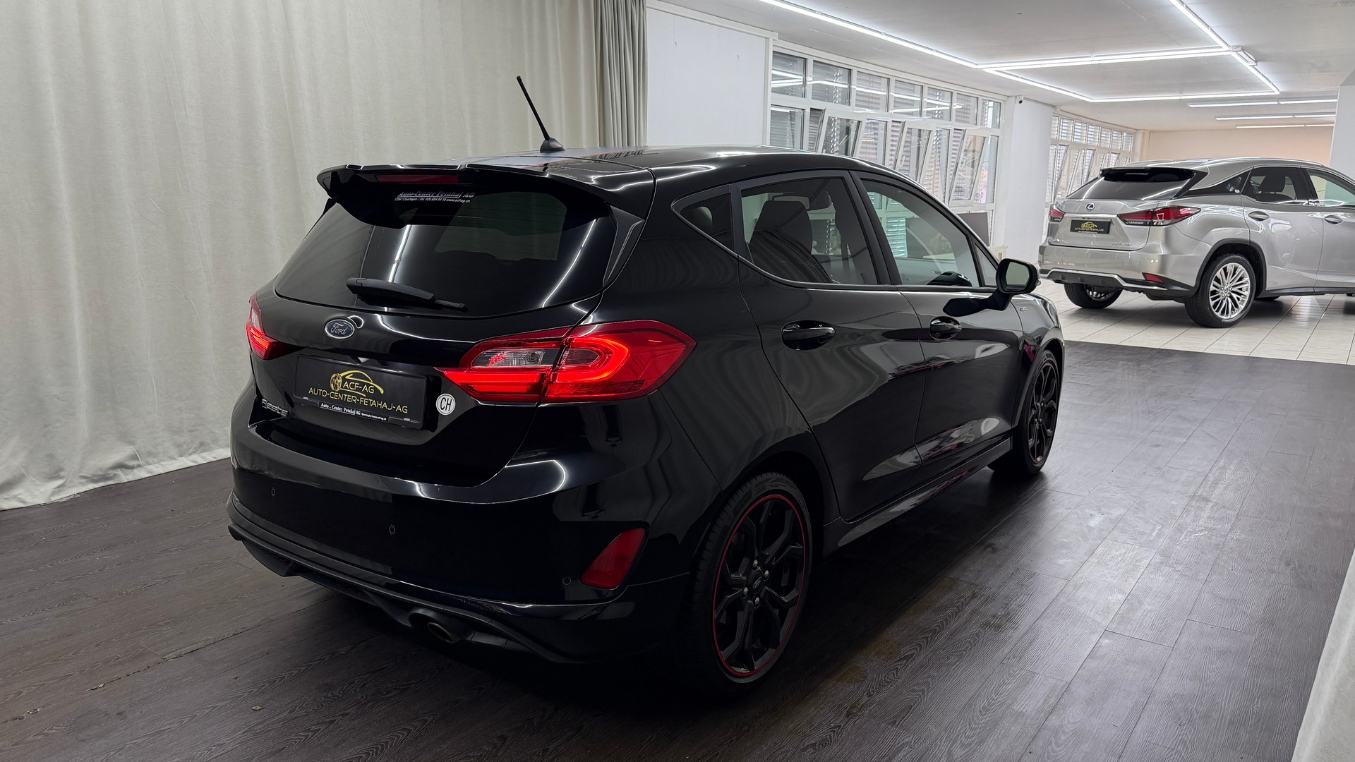 FORD Fiesta 1.0 SCTi ST Line-image-3