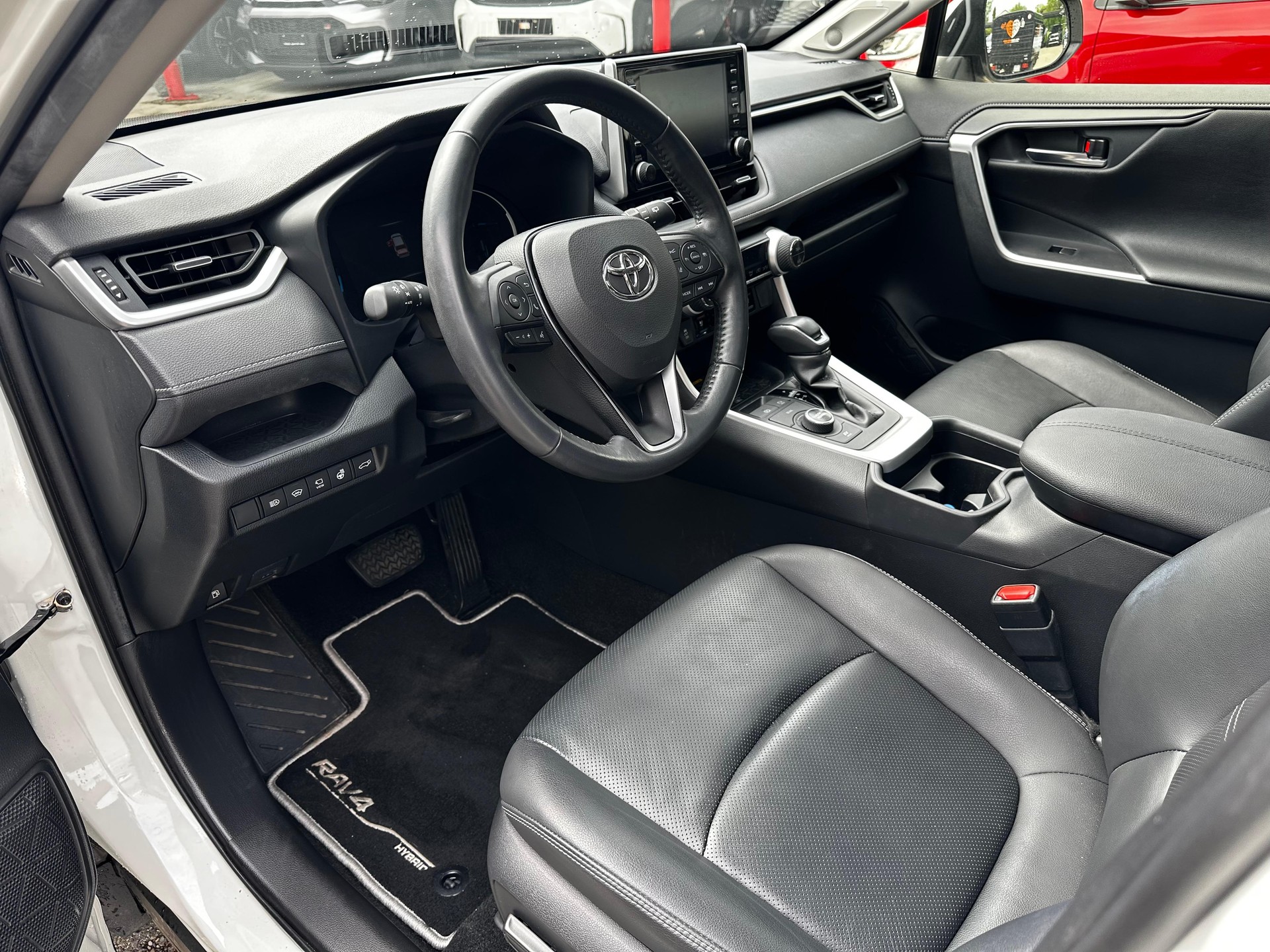 TOYOTA RAV4 2.5 HEV Premium-image-8