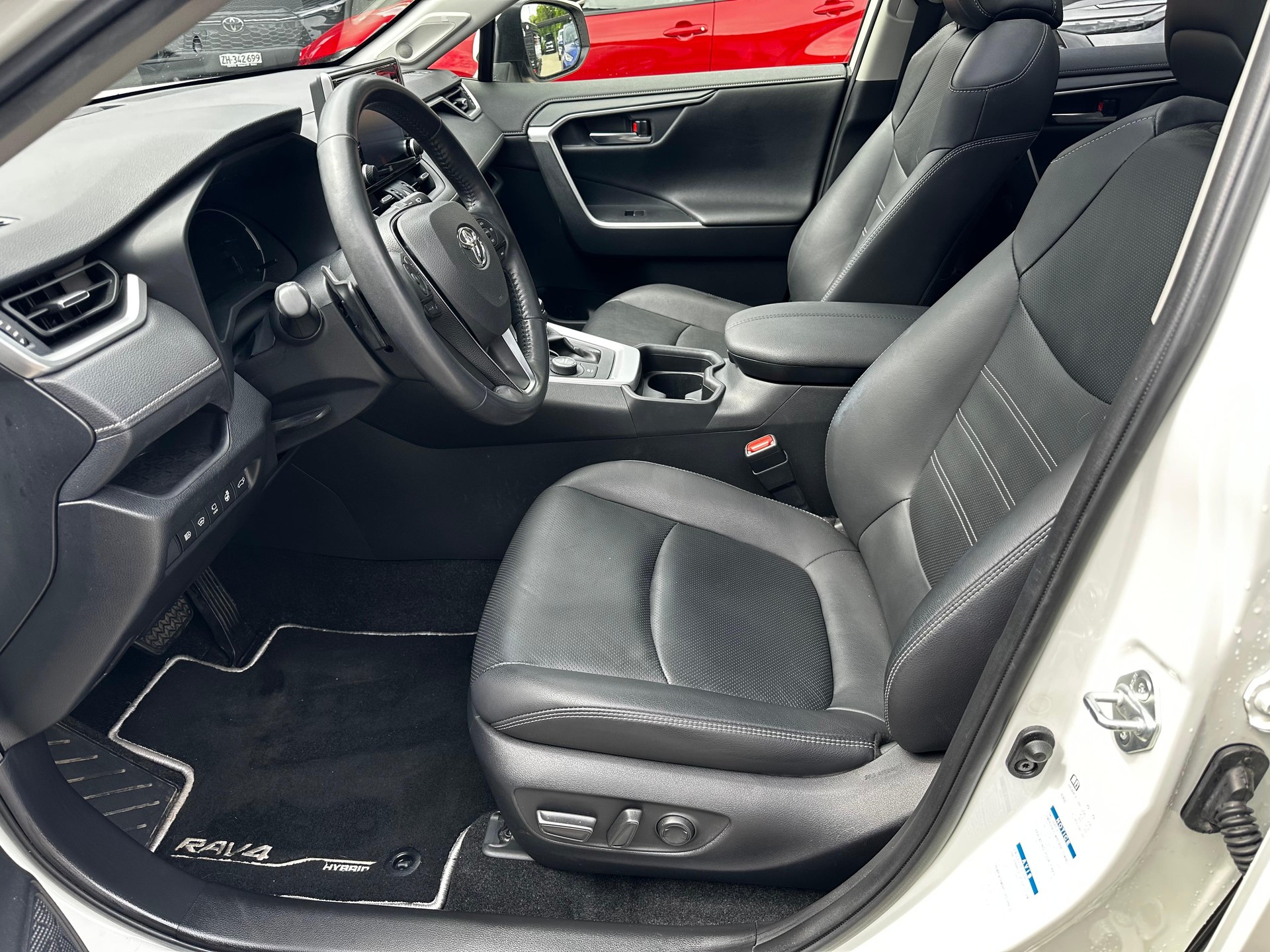 TOYOTA RAV4 2.5 HEV Premium-image-7
