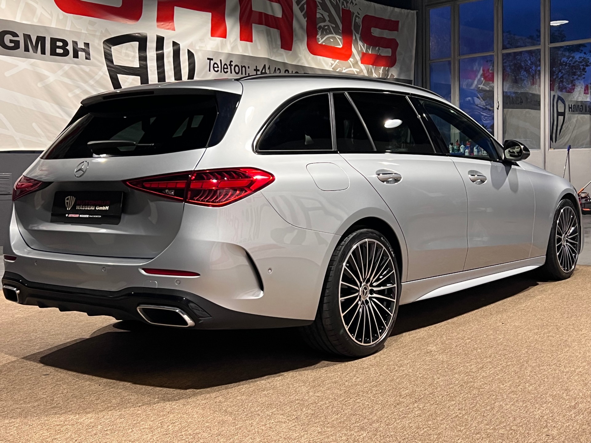 MERCEDES-BENZ C 300 T 4Matic AMG Line-showroom-element-2