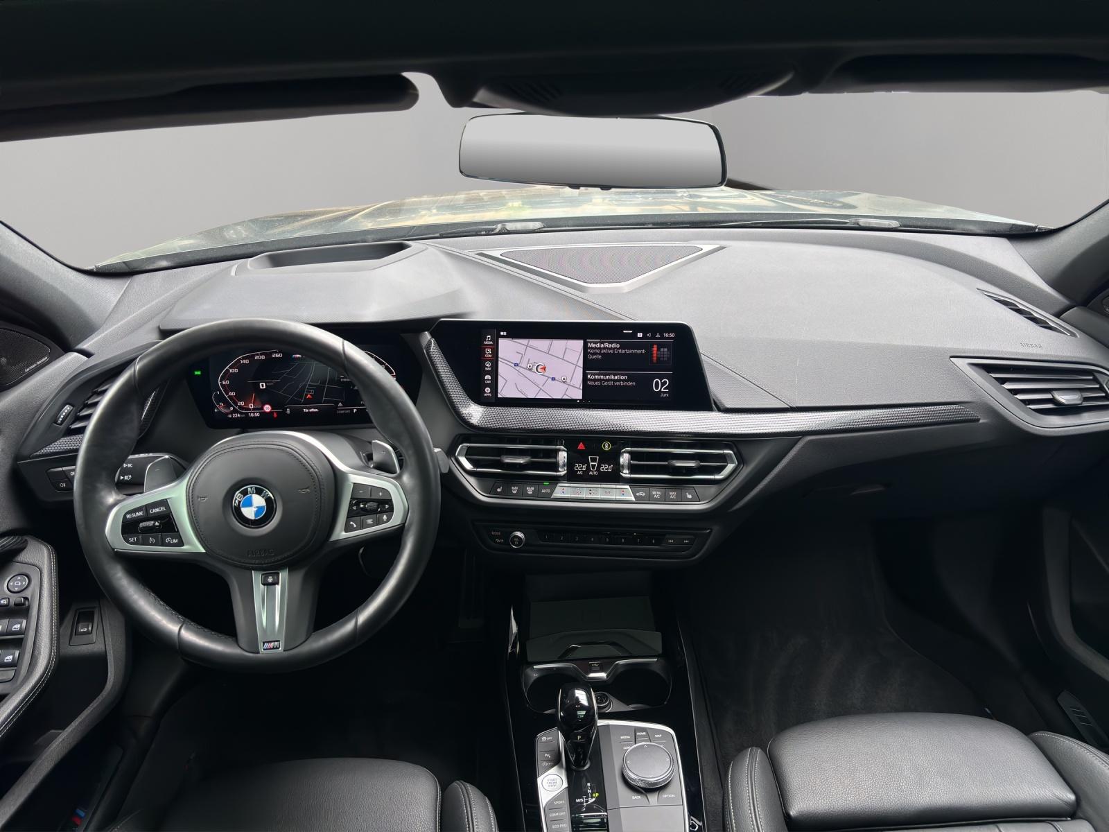 BMW M135i xDrive-image-6