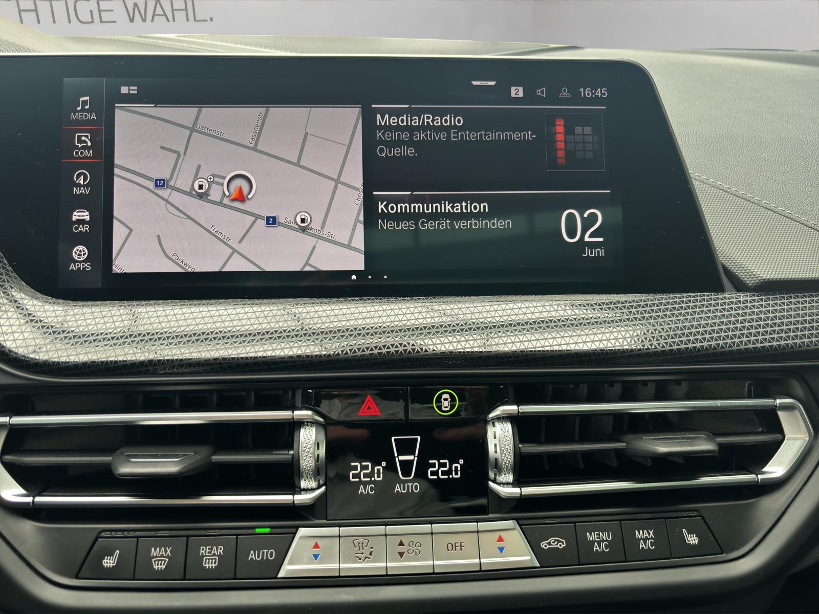 BMW M135i xDrive-image-9