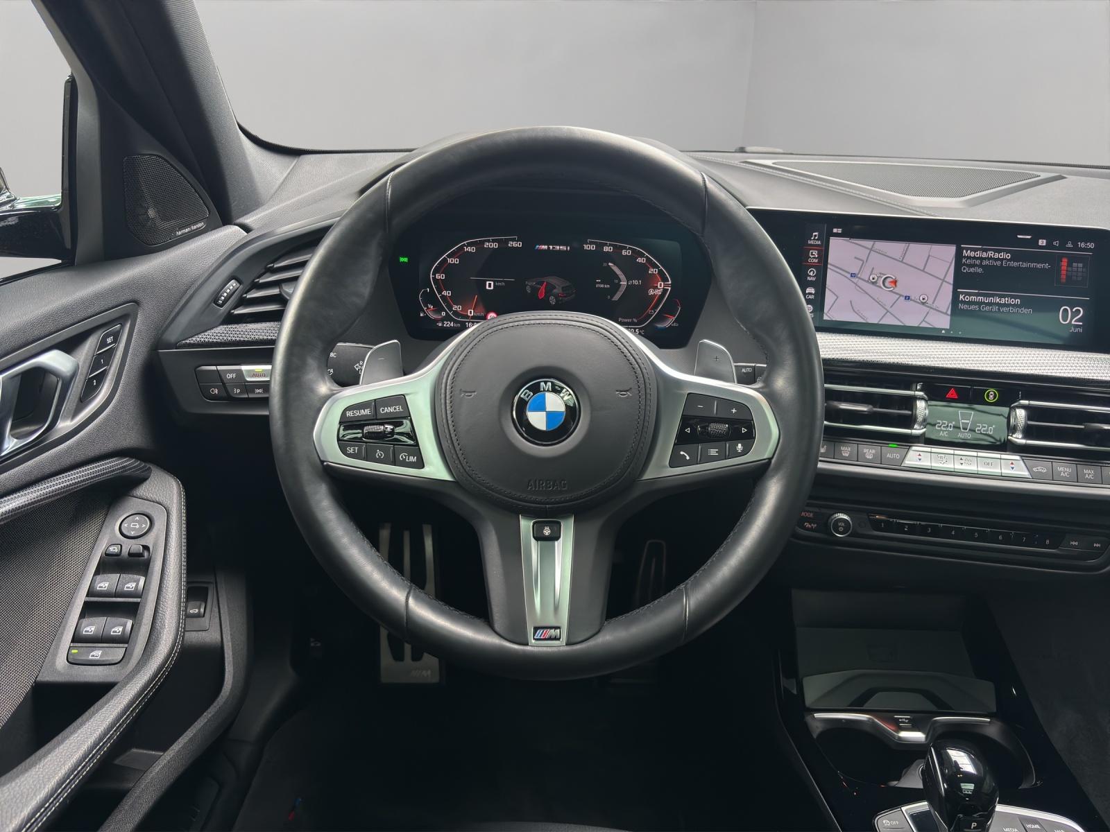 BMW M135i xDrive-image-5