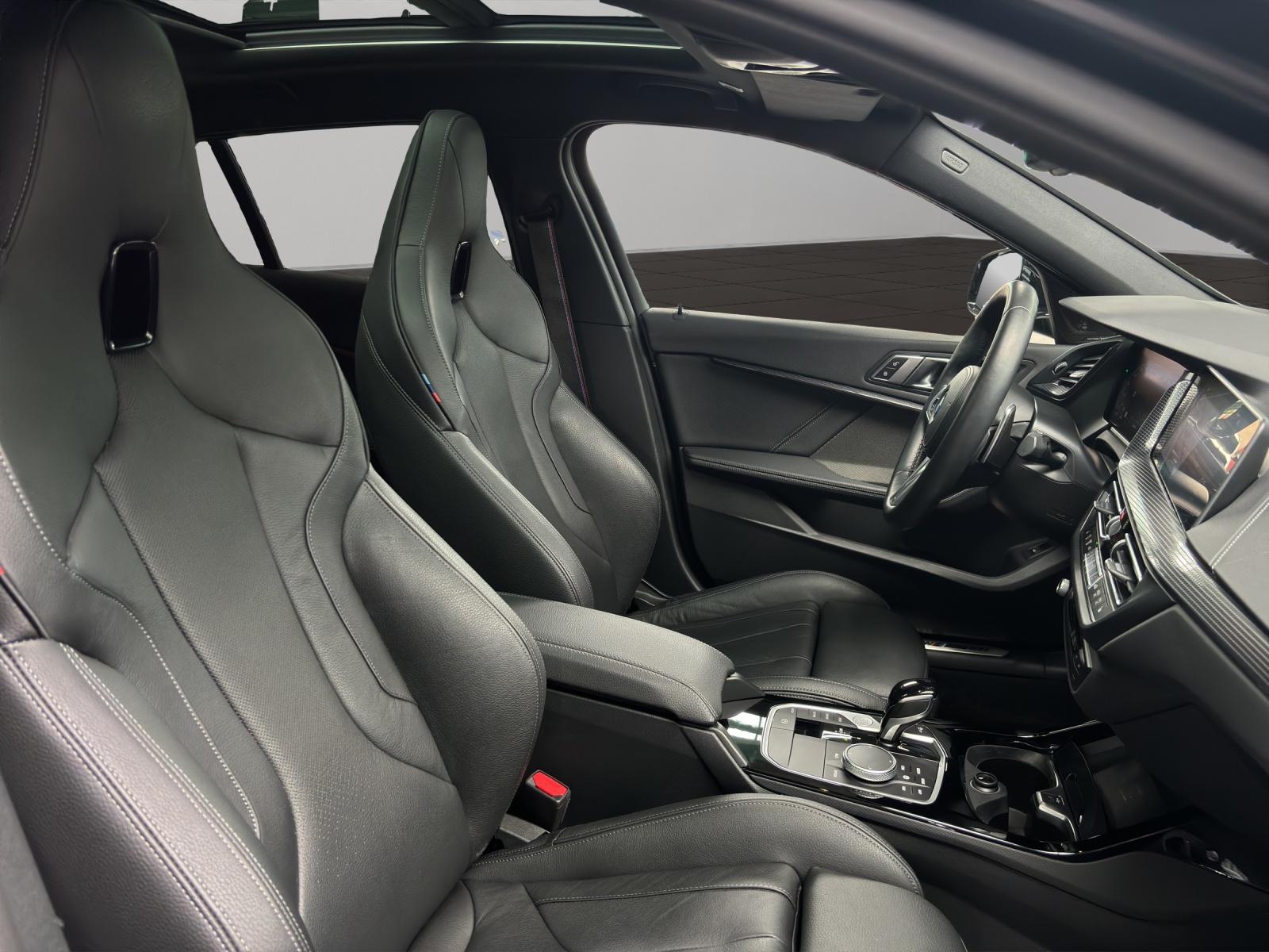 BMW M135i xDrive-image-10