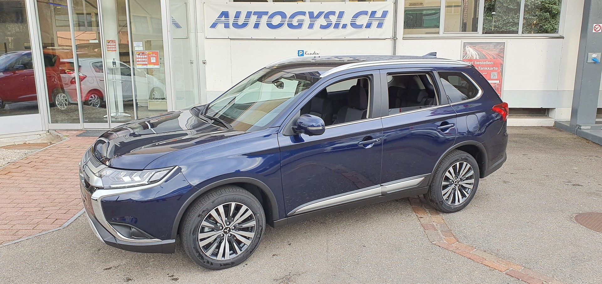 MITSUBISHI Outlander 2.0 Value 4WD-image-13