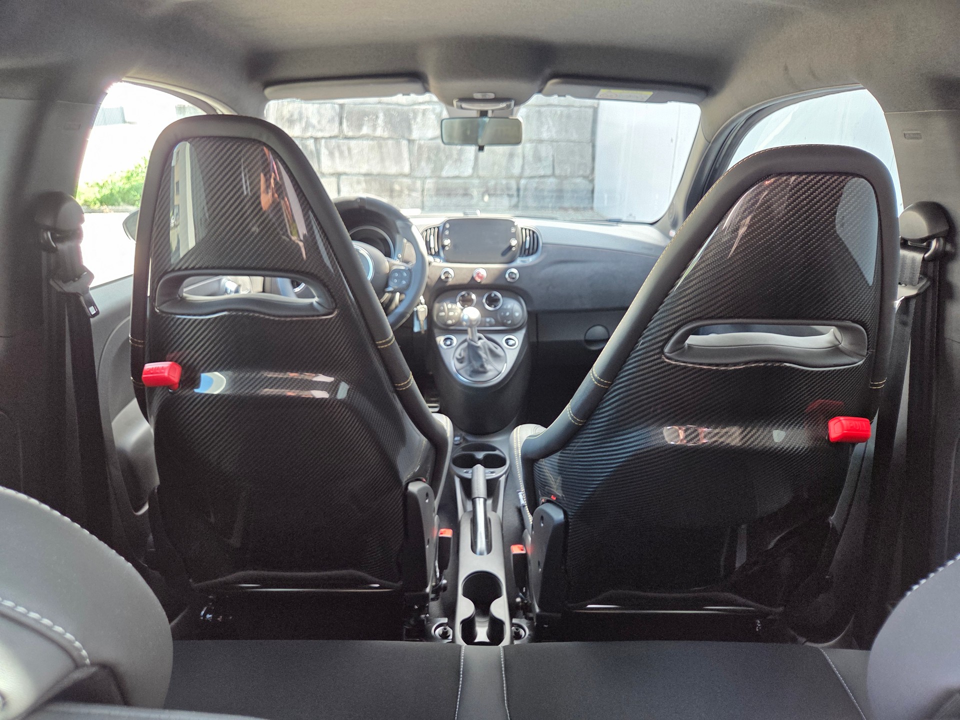 FIAT 695 1.4 16V Turbo Abarth 75° Anniversario-image-11