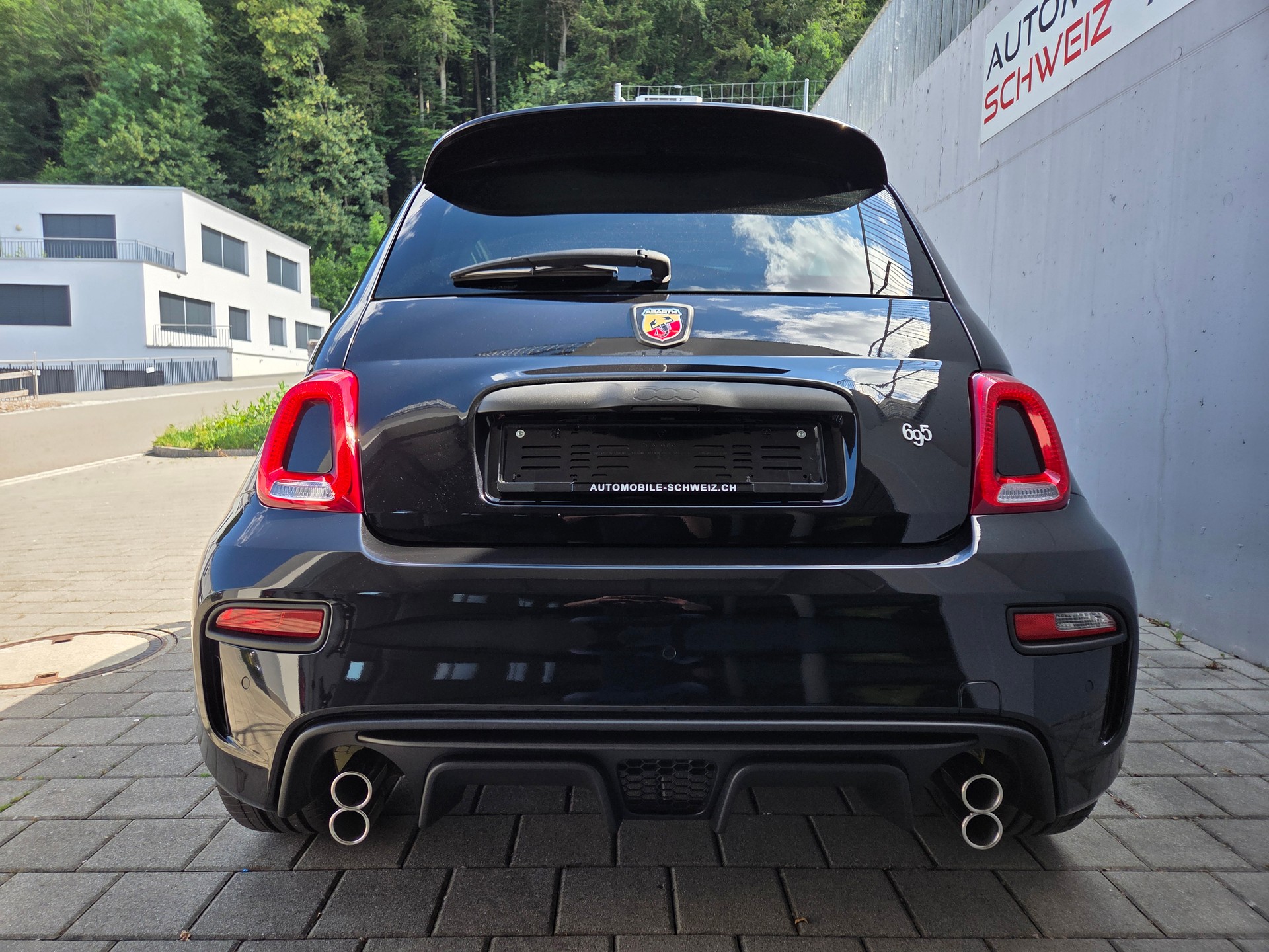 FIAT 695 1.4 16V Turbo Abarth 75° Anniversario-image-9