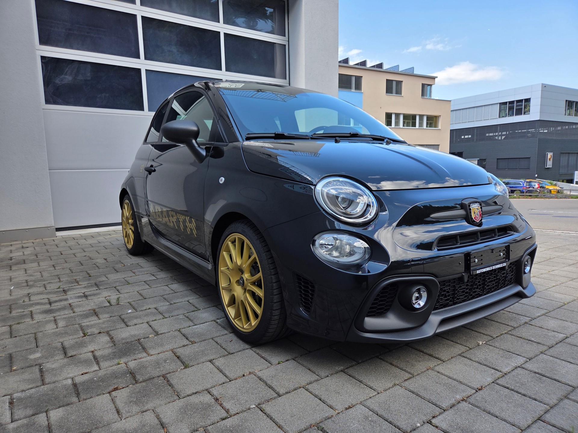 FIAT 695 1.4 16V Turbo Abarth 75° Anniversario-image-6
