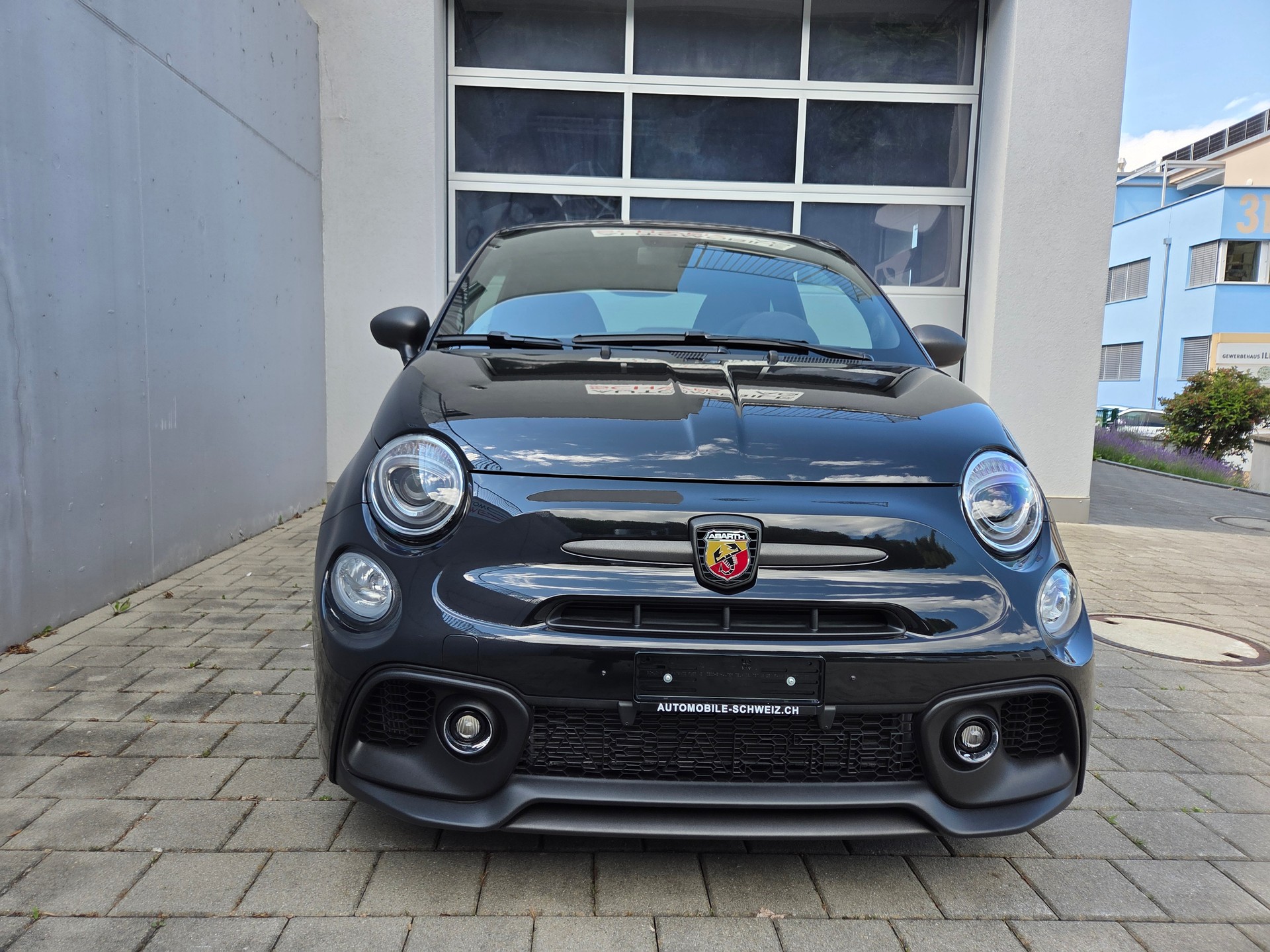 FIAT 695 1.4 16V Turbo Abarth 75° Anniversario-image-4