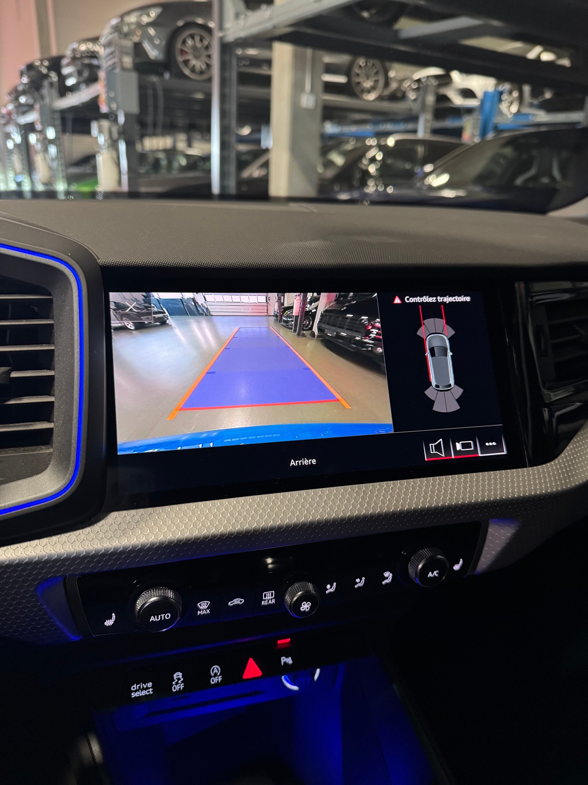 AUDI A1 Sportback 30 TFSI S Line S-tronic-image-9