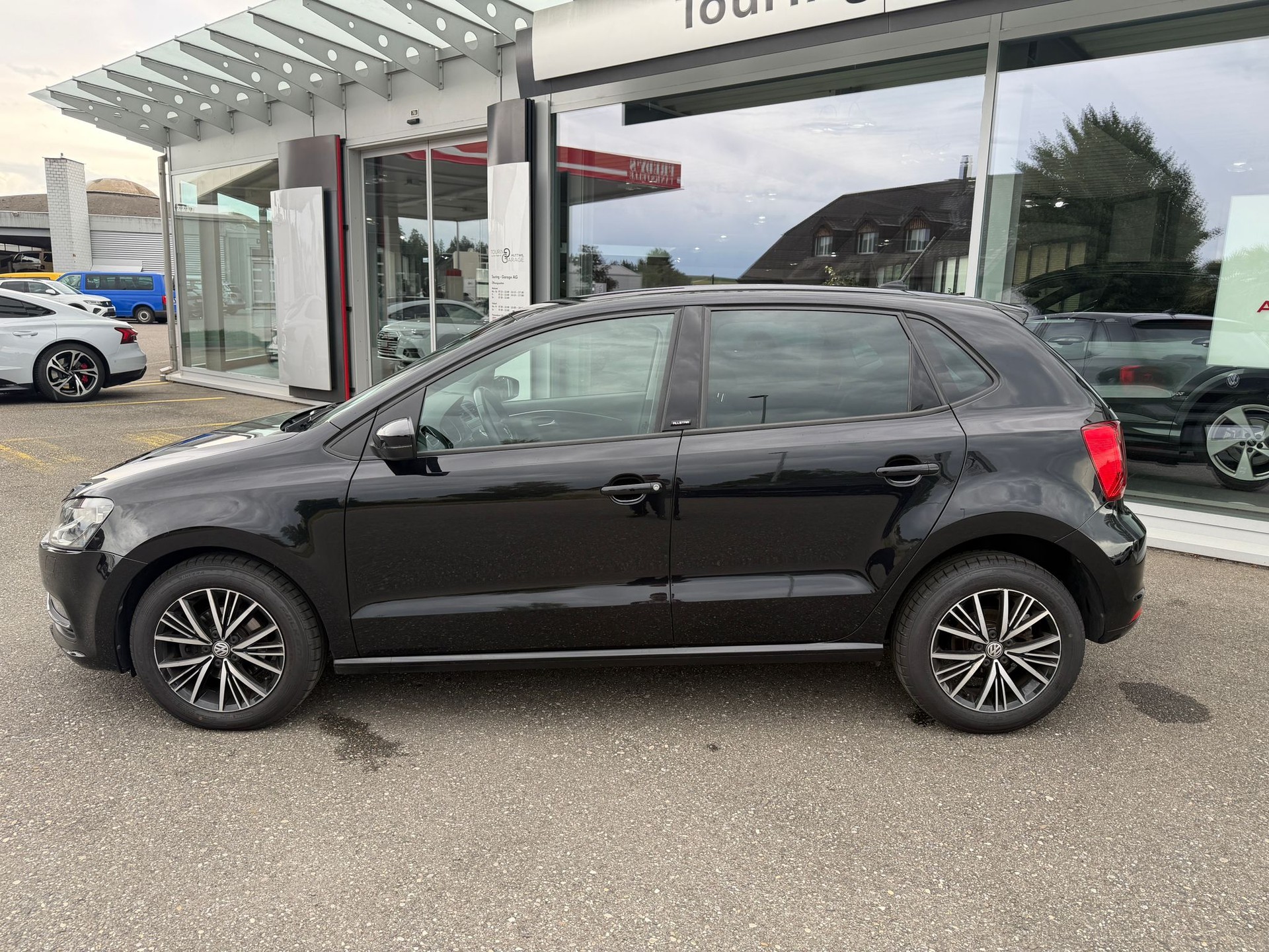 VW Polo 1.2 TSI BMT Allstar DSG-image-1