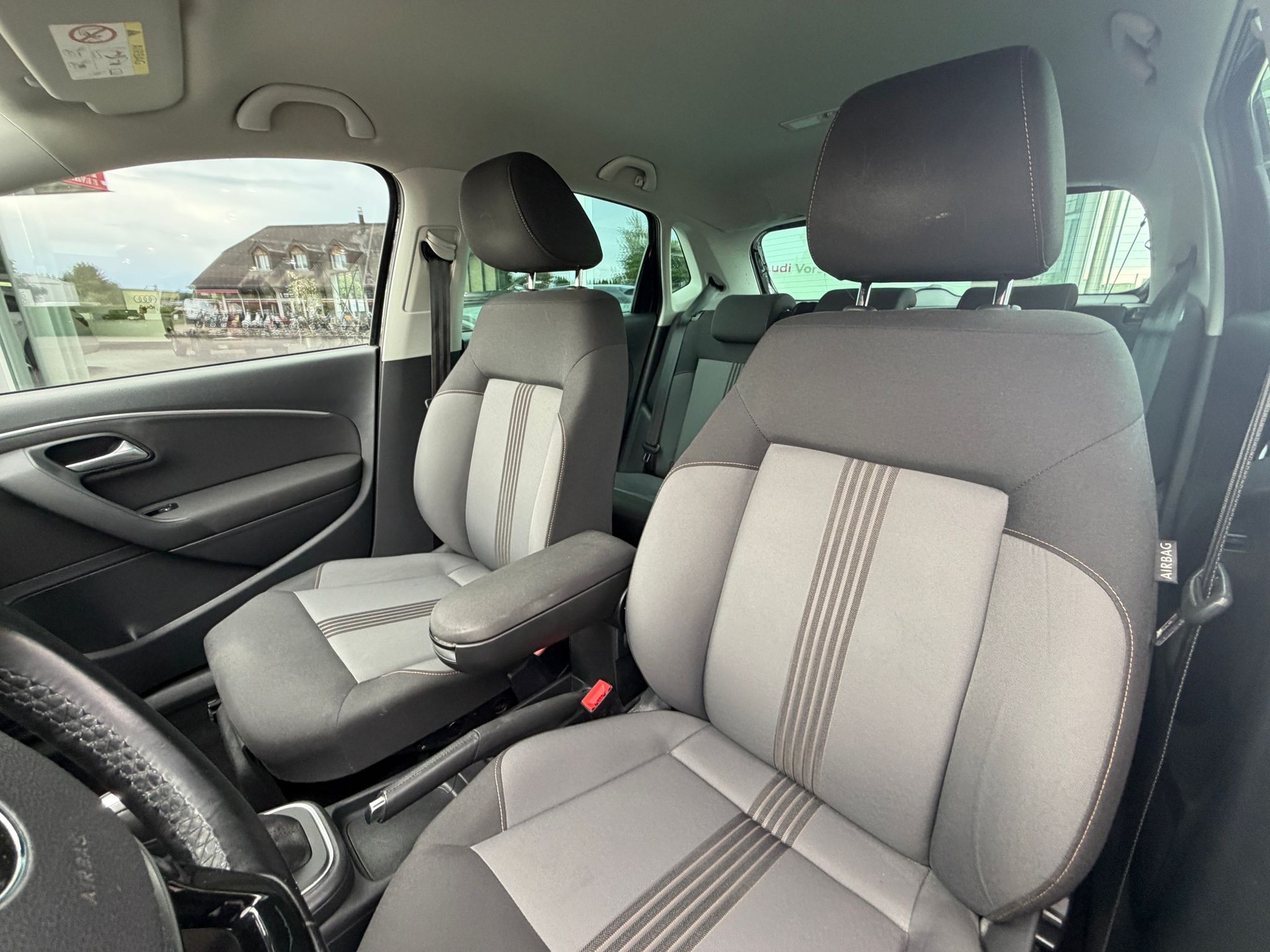 VW Polo 1.2 TSI BMT Allstar DSG-image-21