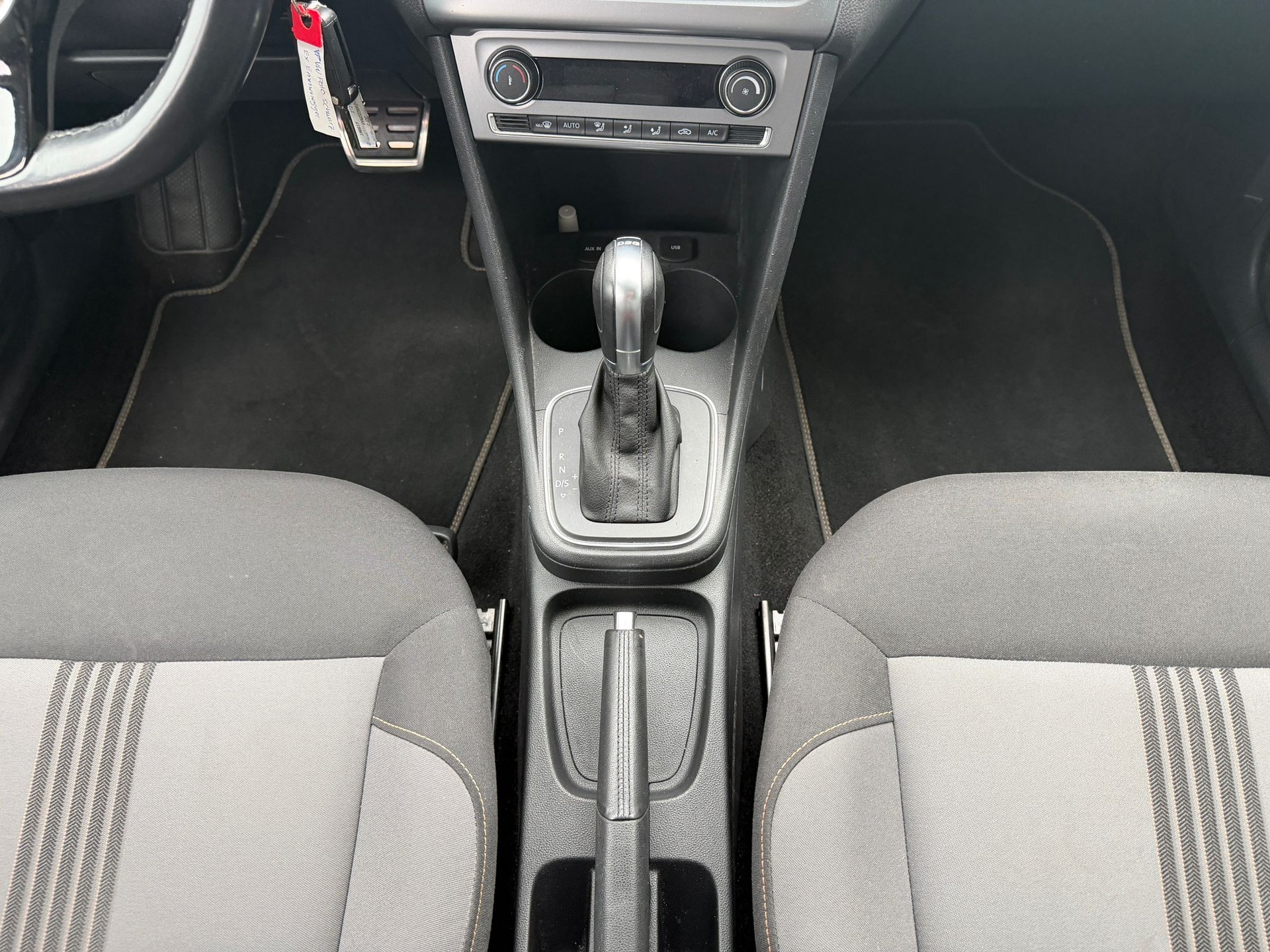 VW Polo 1.2 TSI BMT Allstar DSG-image-19