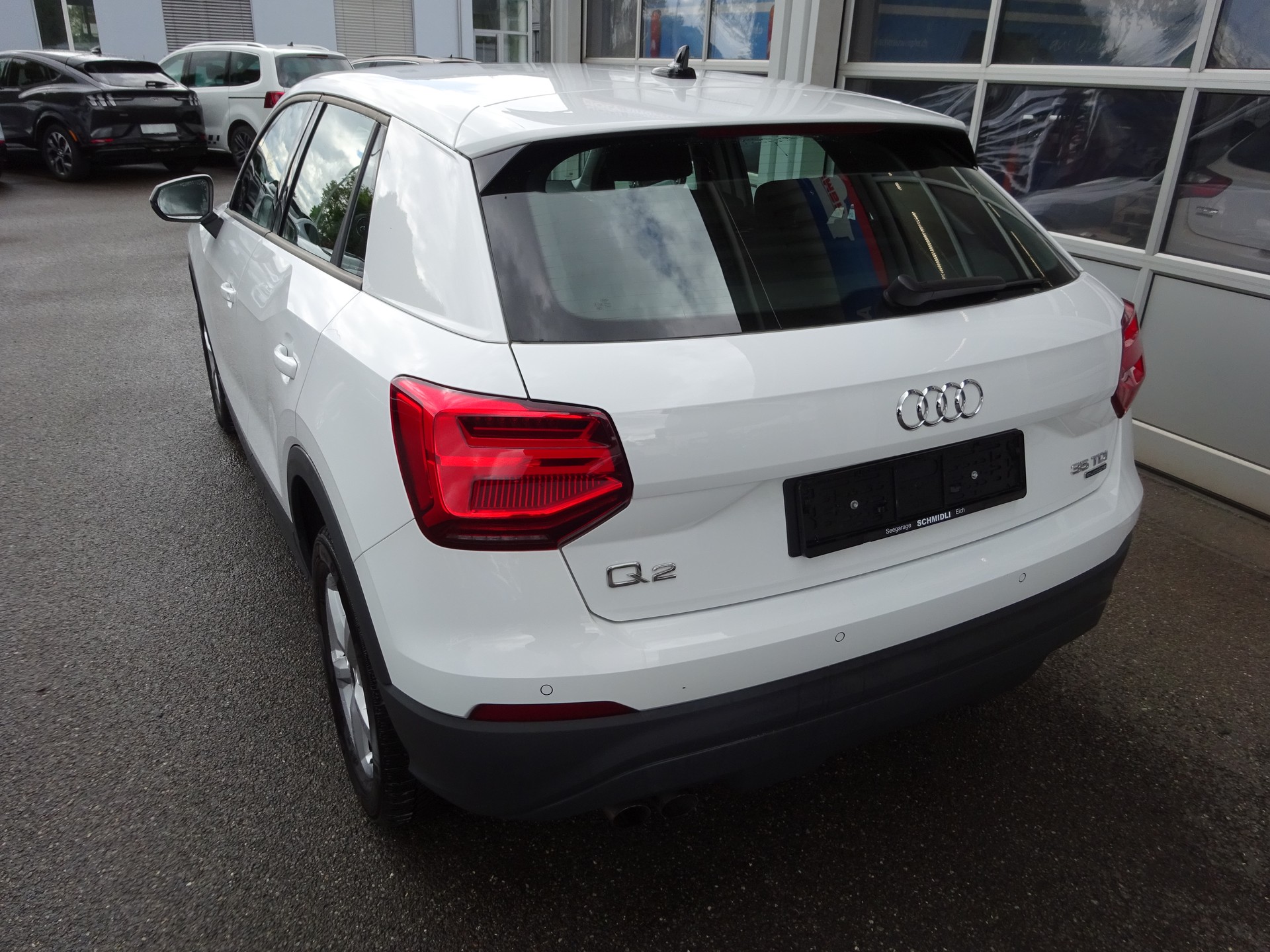 AUDI Q2 35 TDI Attraction quattro S-tronic-showroom-element-1