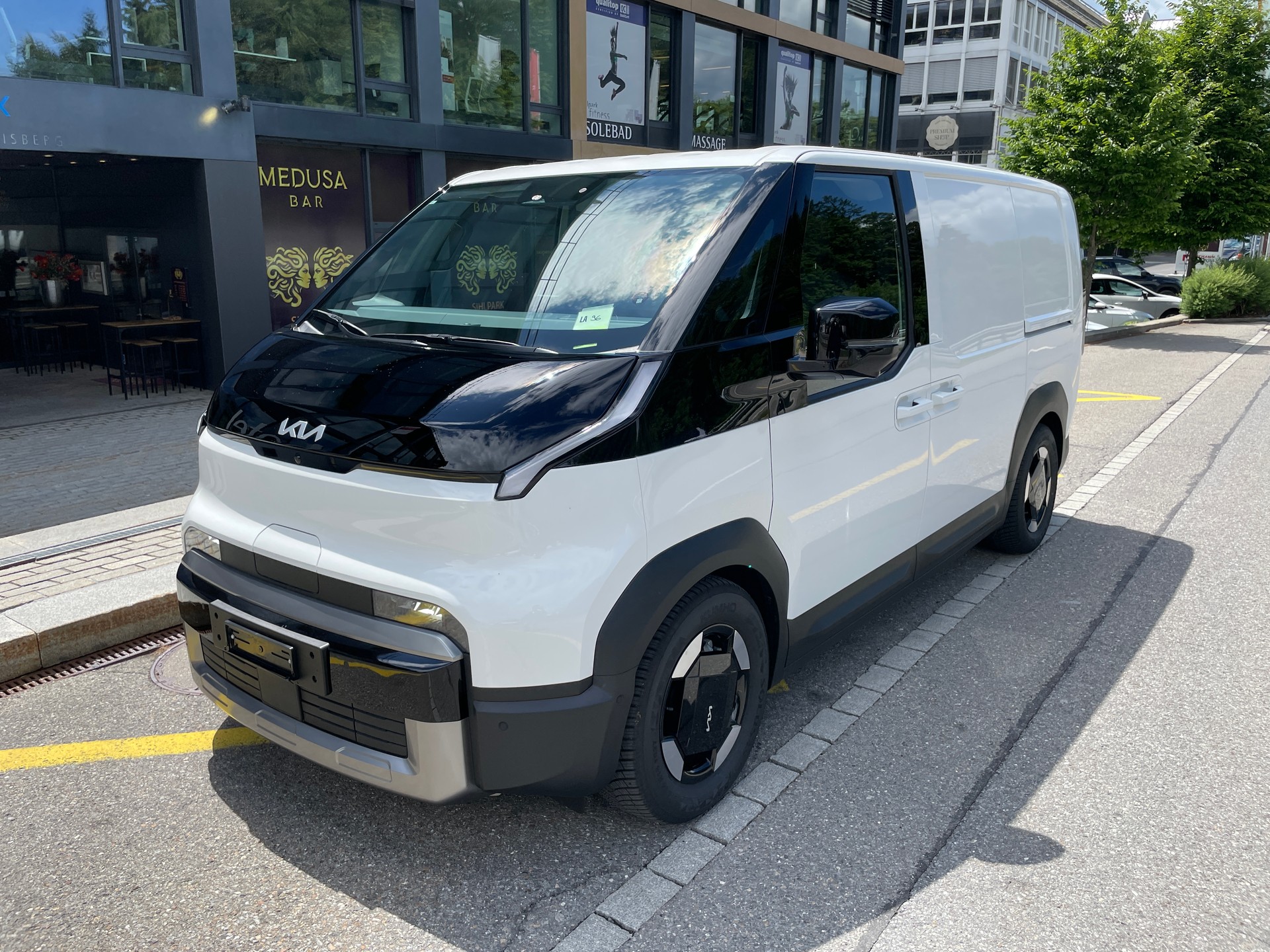 KIA PV5 71.2 kWh Elite Cargo