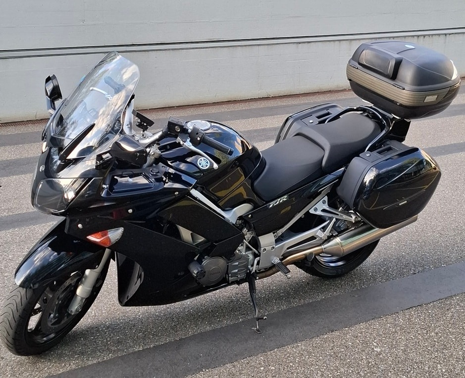 YAMAHA FJR 1300 ABS-image-1