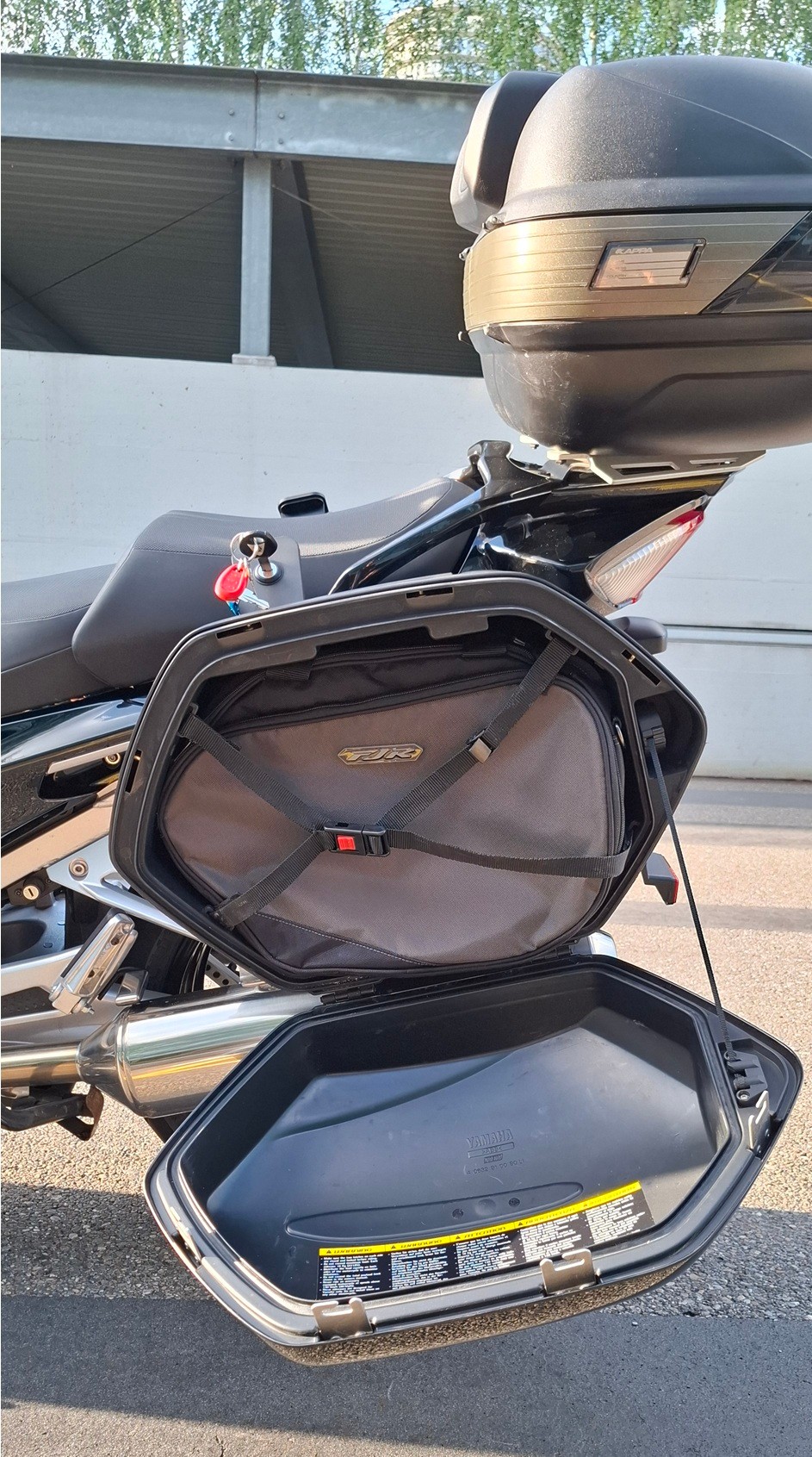 YAMAHA FJR 1300 ABS-image-4