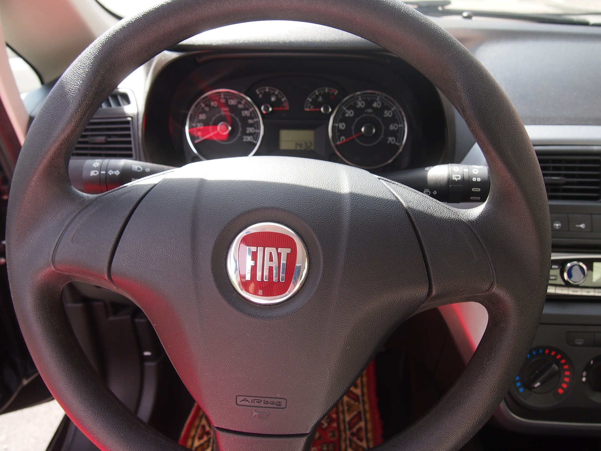 FIAT 1.4 Dynamic-image-10